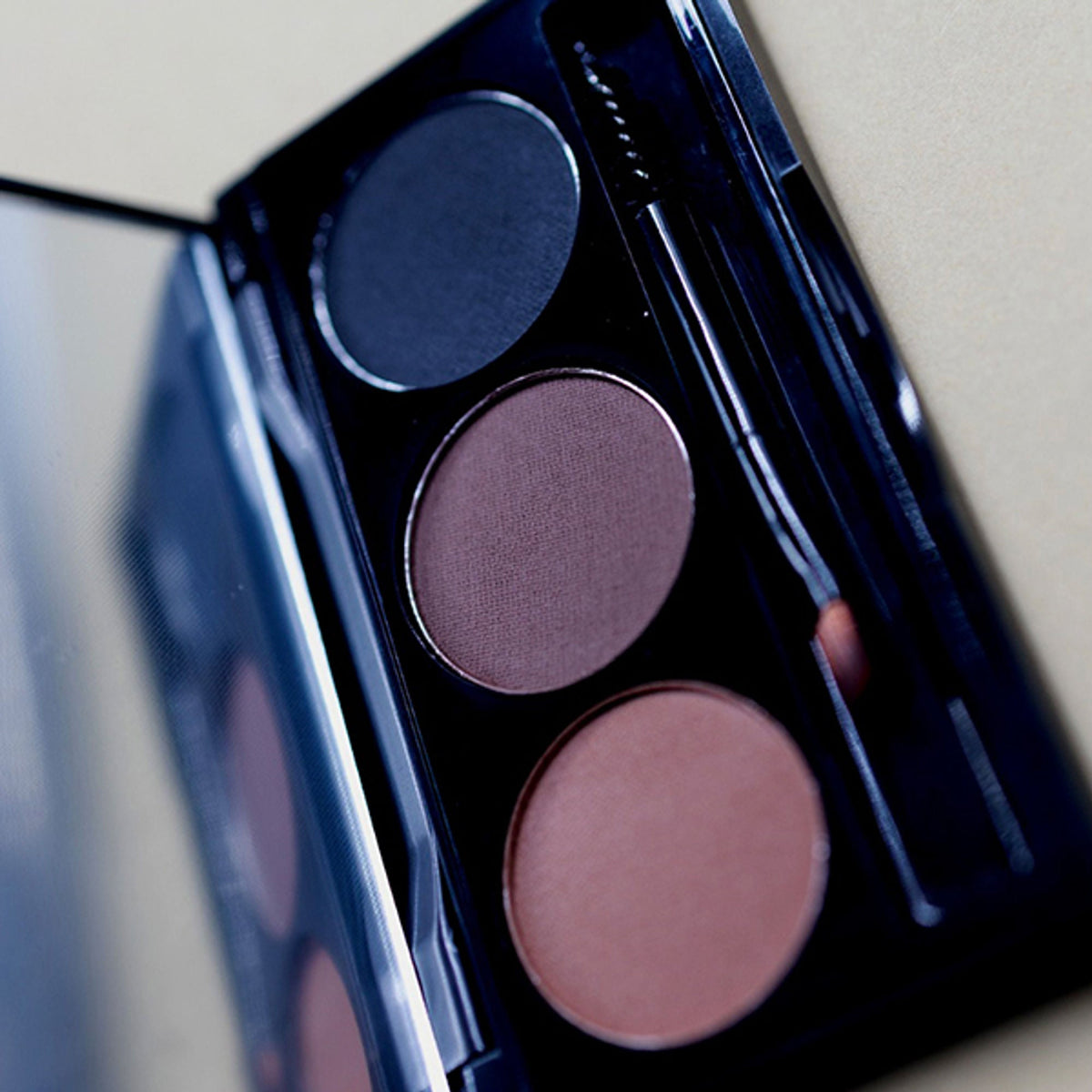 Europe Girl Eyebrow Palette | Grocsy