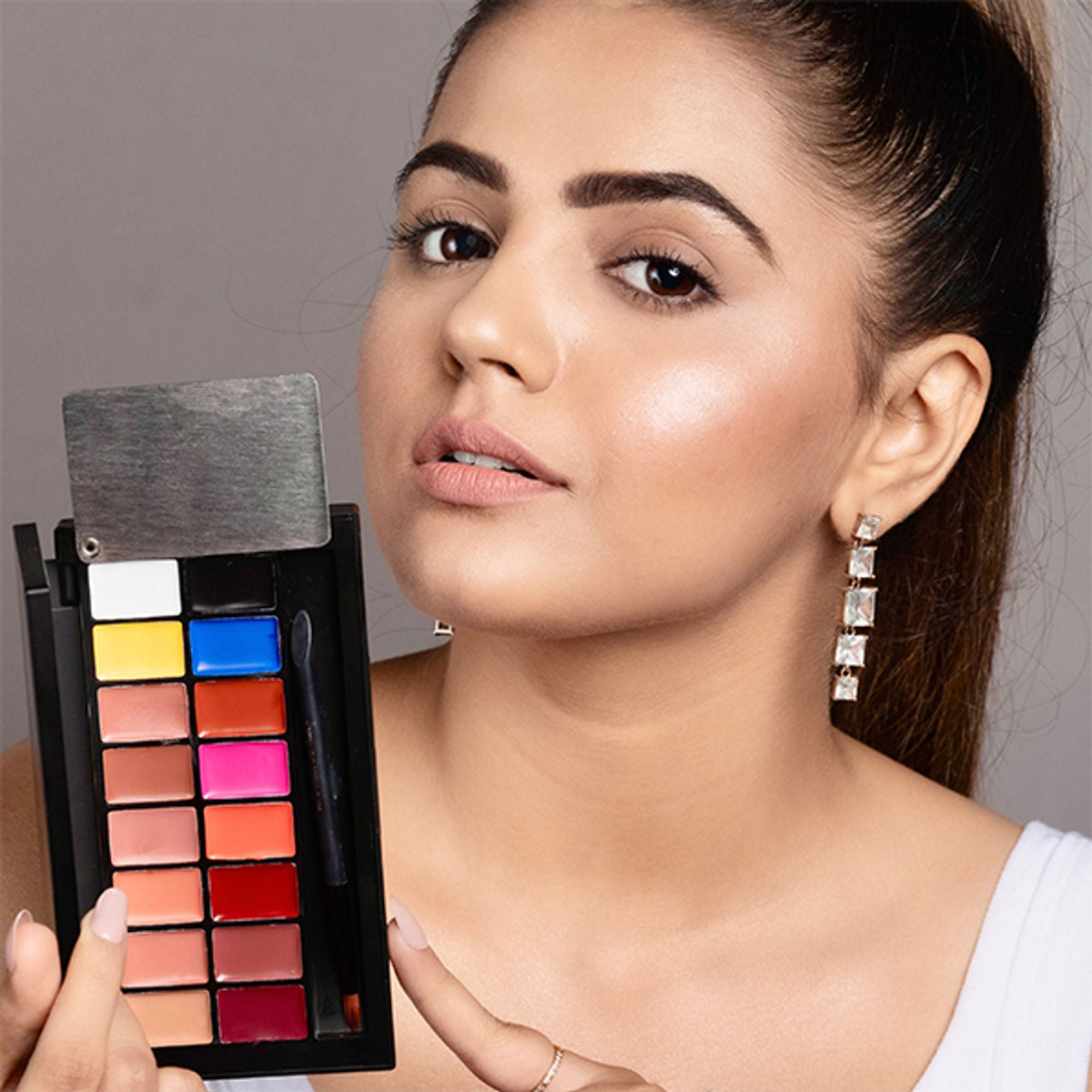 Europe Girl Kiss Me Lip Palette | Grocsy