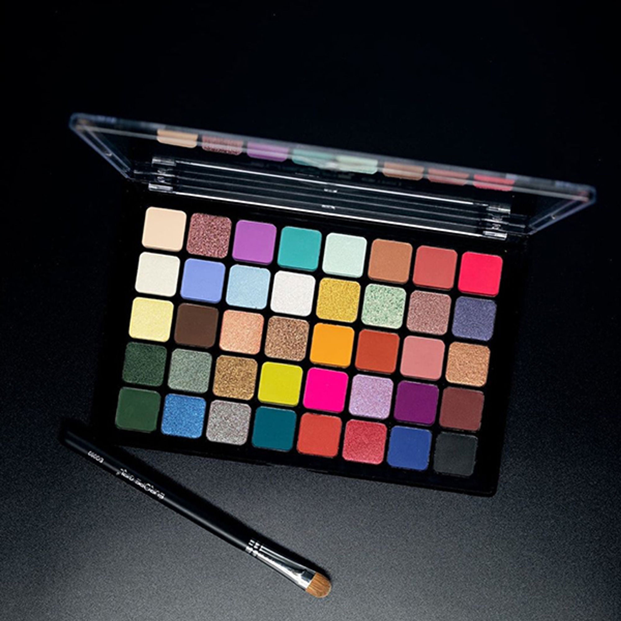 Europe Girl 40 Colour Eyeshadow Palette - Vibrant Tone | Grocsy