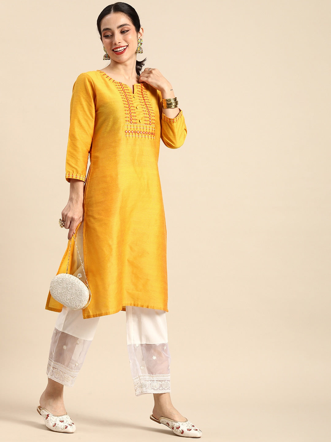 Sangria Women Geometric Embroidered Mirror Work Kurta | Grocsy