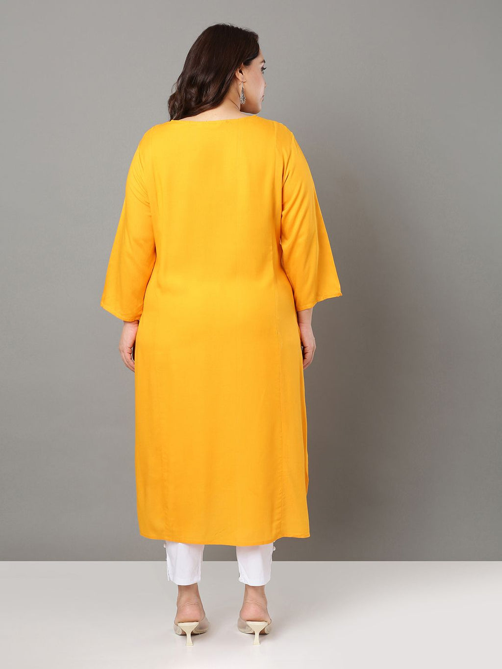 Sztori Plus Size Geometric Embroidered Mirror Work Straight Kurta | Grocsy