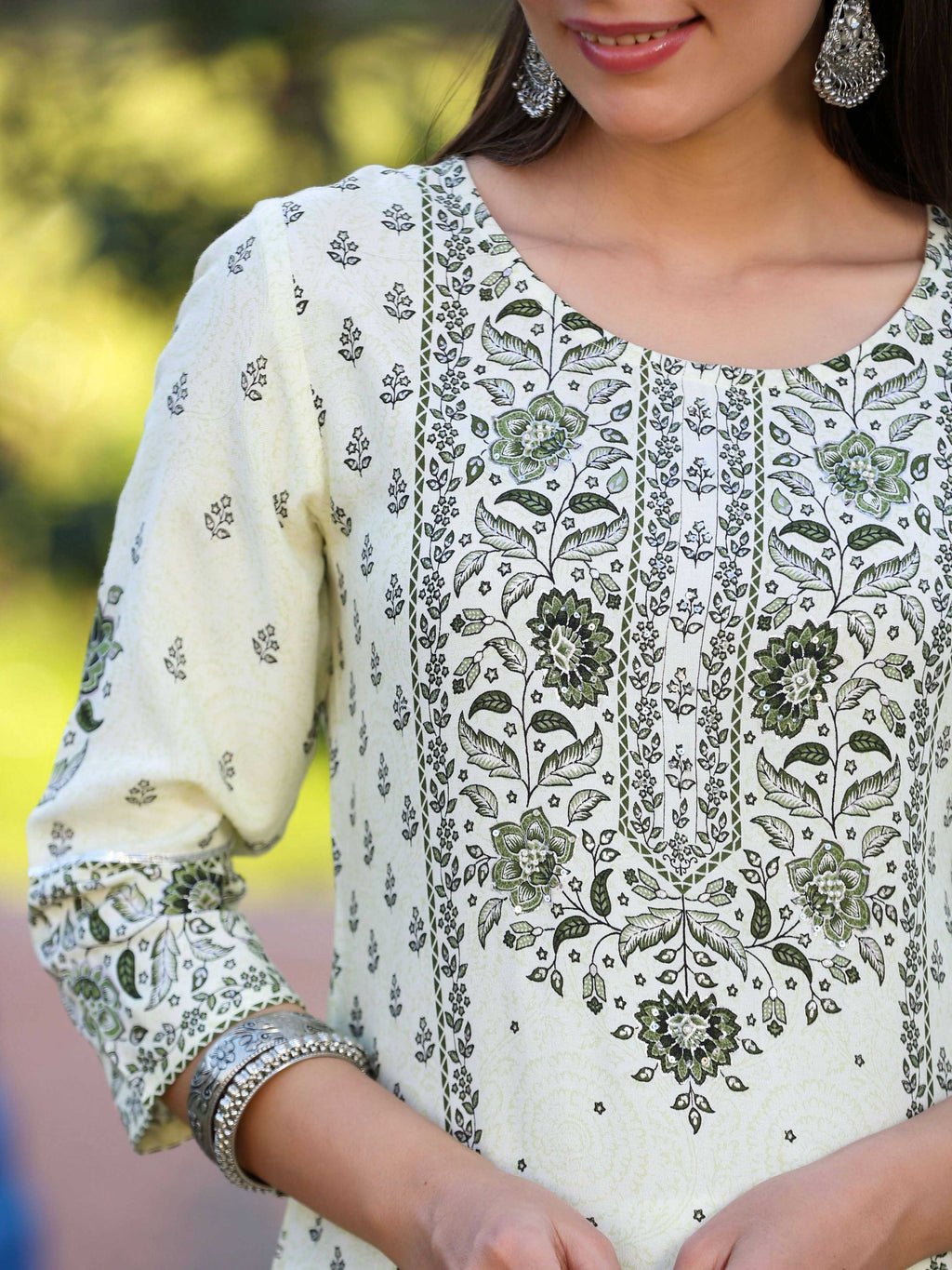 Juniper Women's Green Rayon Staple Kalamkari Floral Placement Printed Kurta | Grocsy