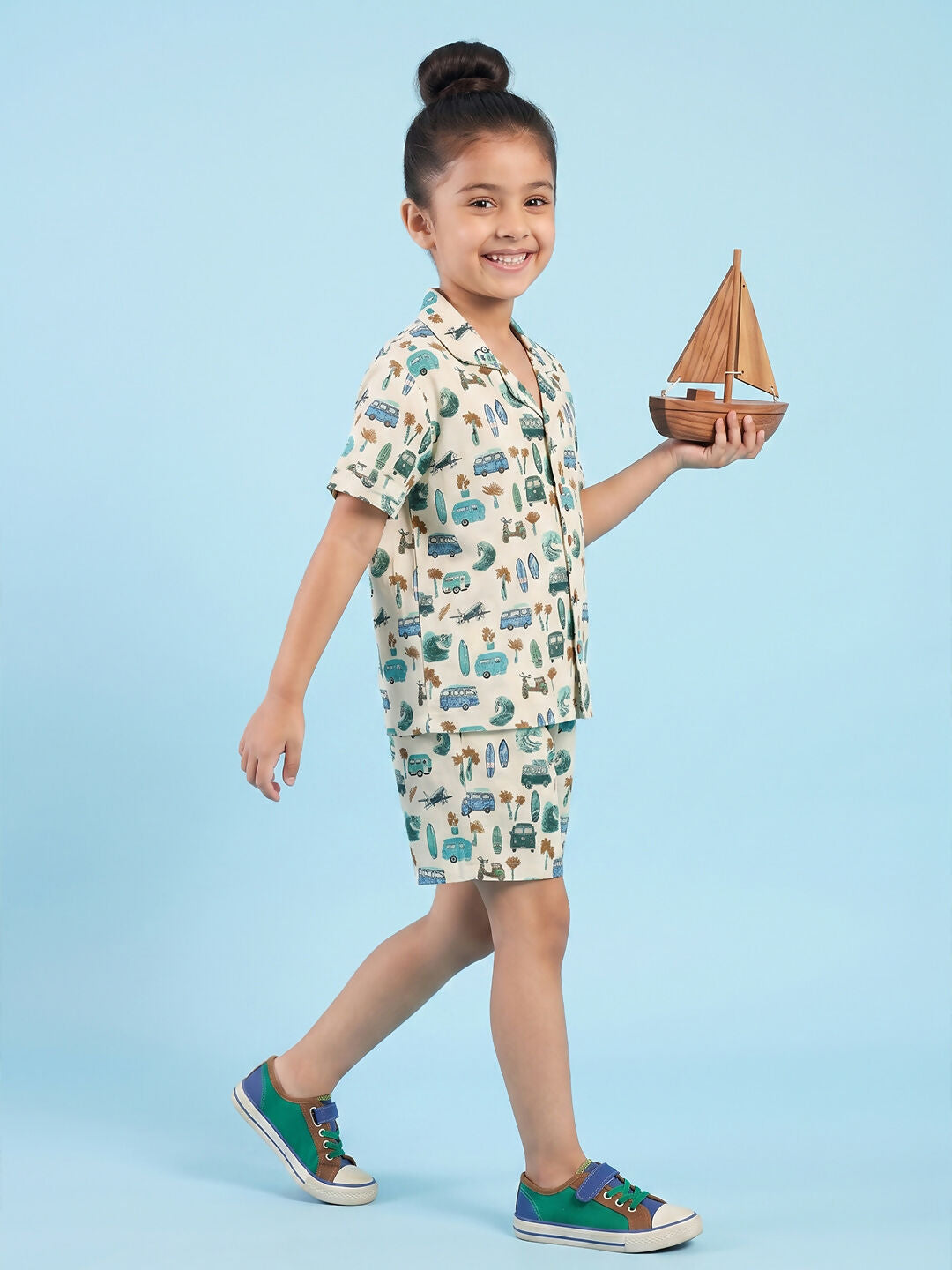 Breathables Woven Cotton Half Sleeves Beach Inspired Shirt & Shorts White | Grocsy