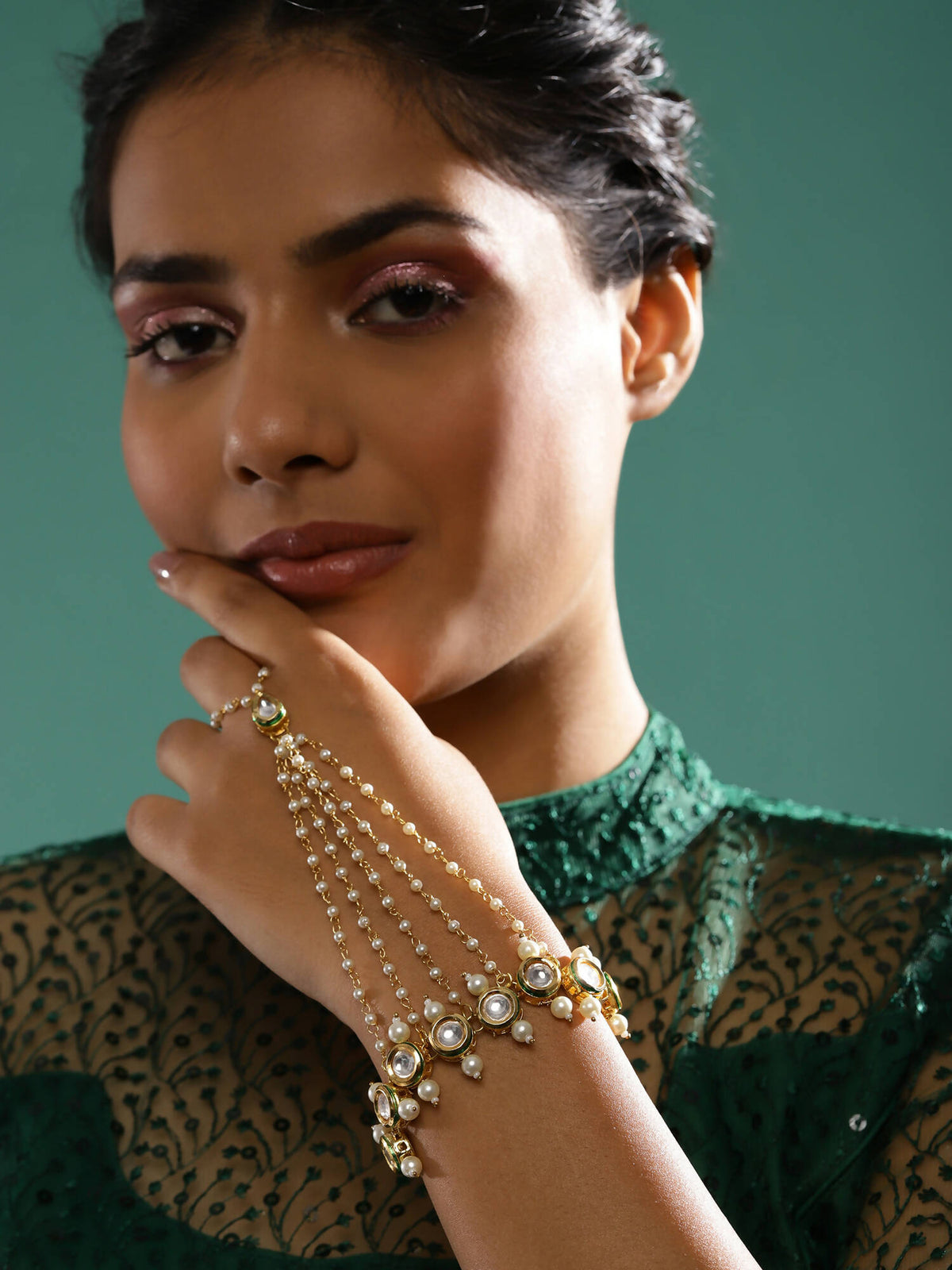 Women's Gold-Toned White Brass Kundan Gold-Polished Link Bracelet - Ruby Raang | Grocsy