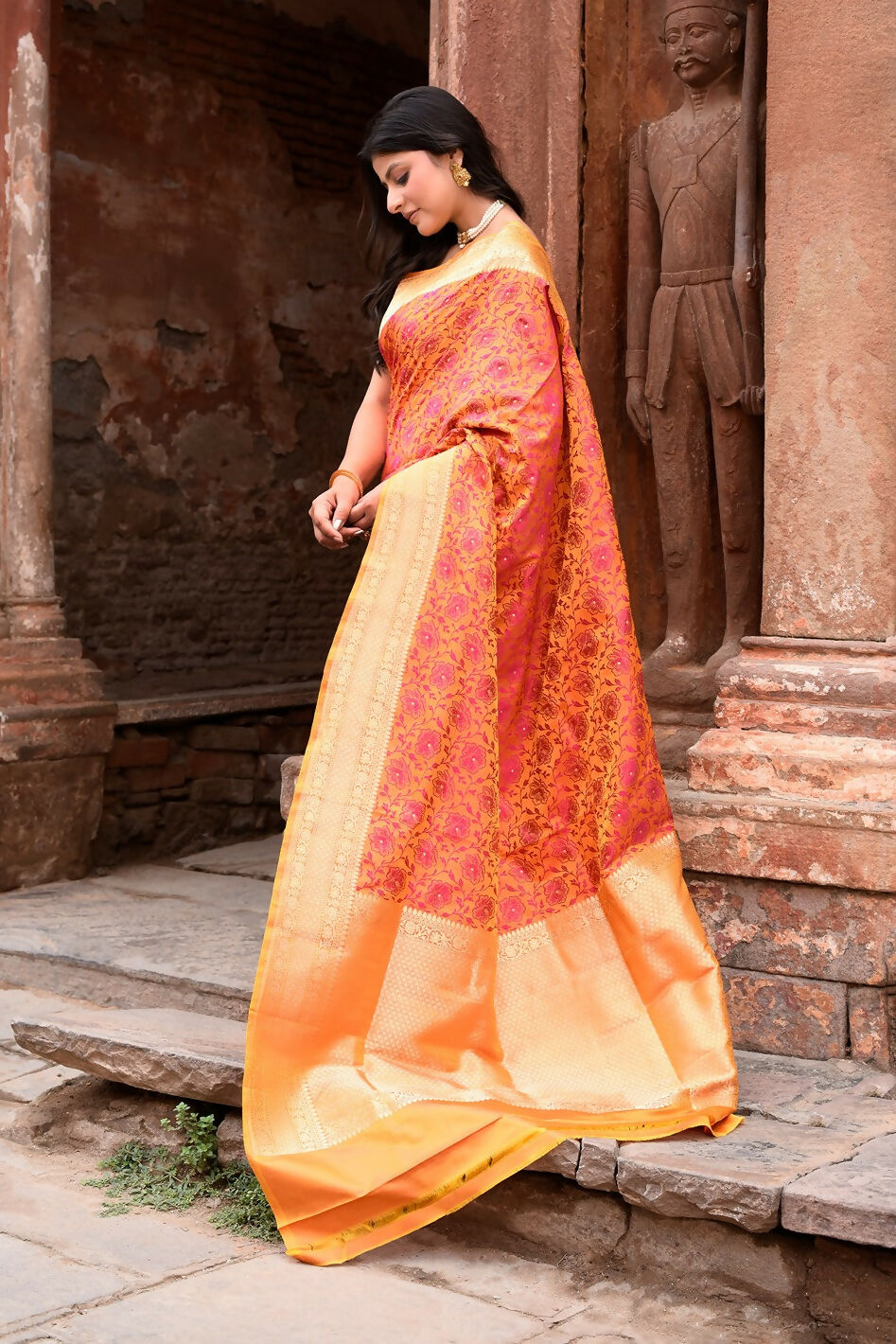 Joban Fashion Tangent Banarasi Katan Pure Handloom Banarasi Silk Saree | Grocsy