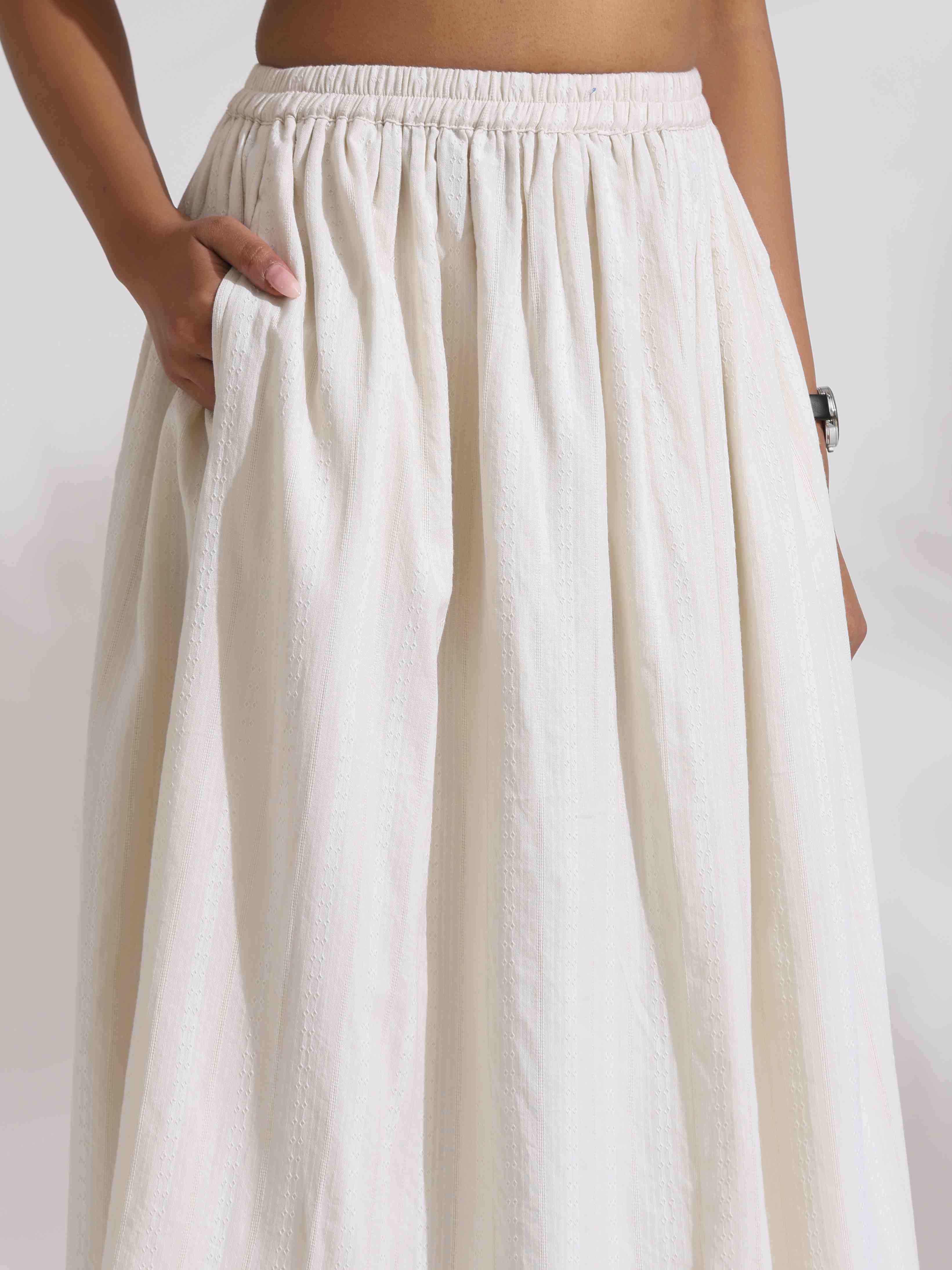 trueBrowns Off-White Cotton Skirt Co-ord Set | Grocsy