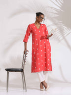 trueBrowns Orange Cotton Floral Embroidered Kurta Set | Grocsy