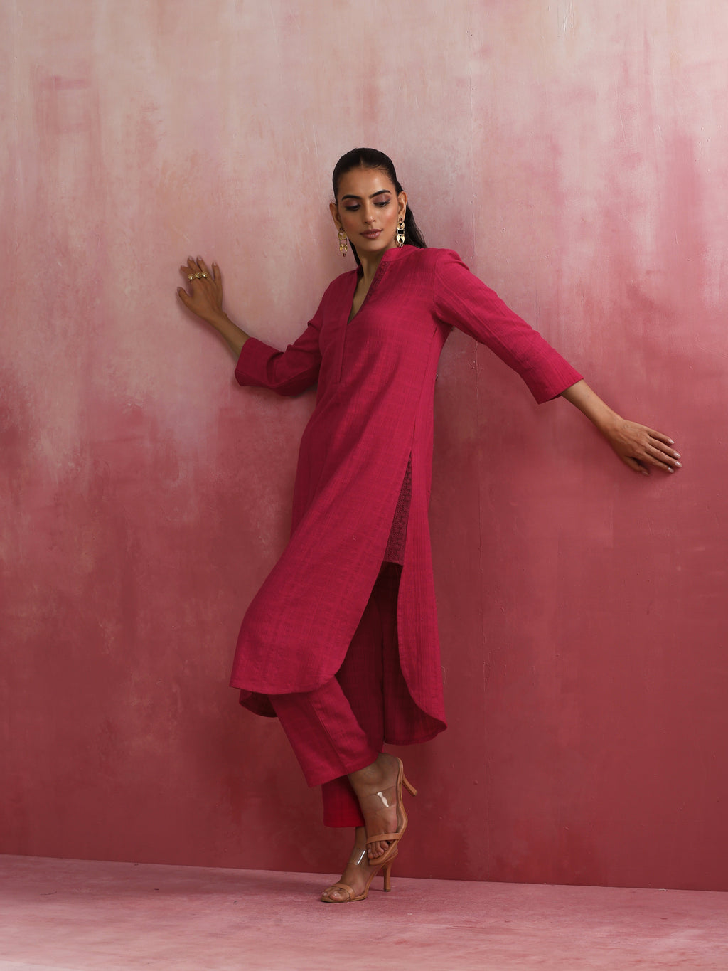 trueBrowns Magenta Cotton Dobby Kurta Set | Grocsy