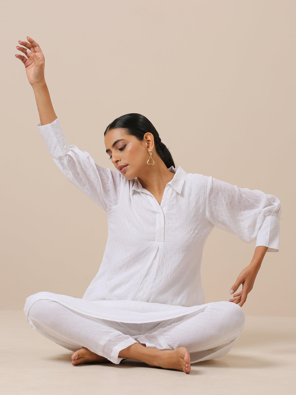 trueBrowns Cotton White Weave Collar Kurta Pant Set | Relove | Grocsy