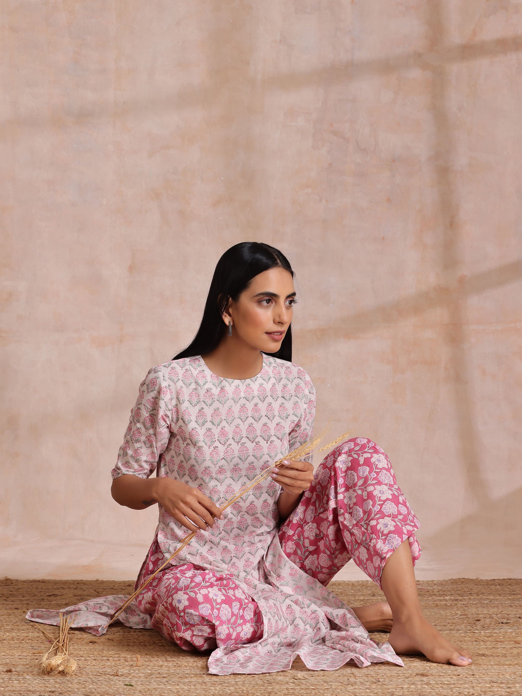 trueBrowns Pink Green Floral On White Block Print Cotton Slit Kurta Pant Set | Relove | Grocsy
