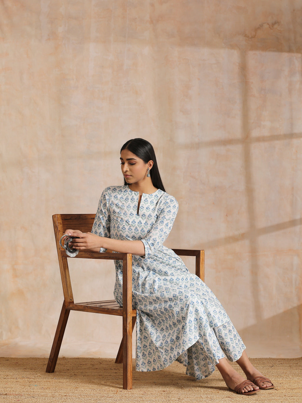 trueBrowns White With Blue Green Buta Print Cotton Flared Kurta Pant Set | Grocsy