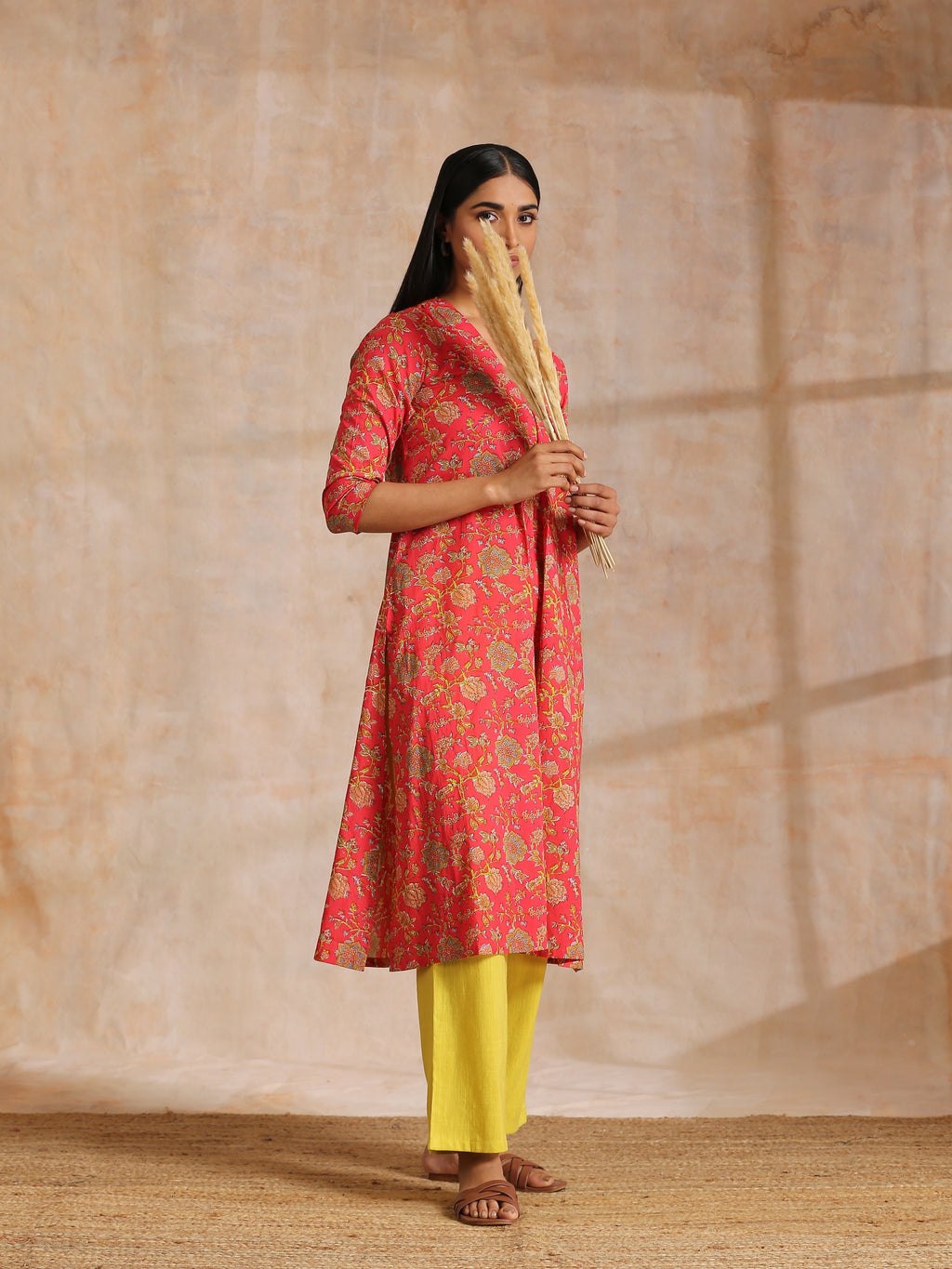 trueBrowns Flamingo Pink Overall Floral Block Print Cotton Slit Kurta Pant Set | Grocsy