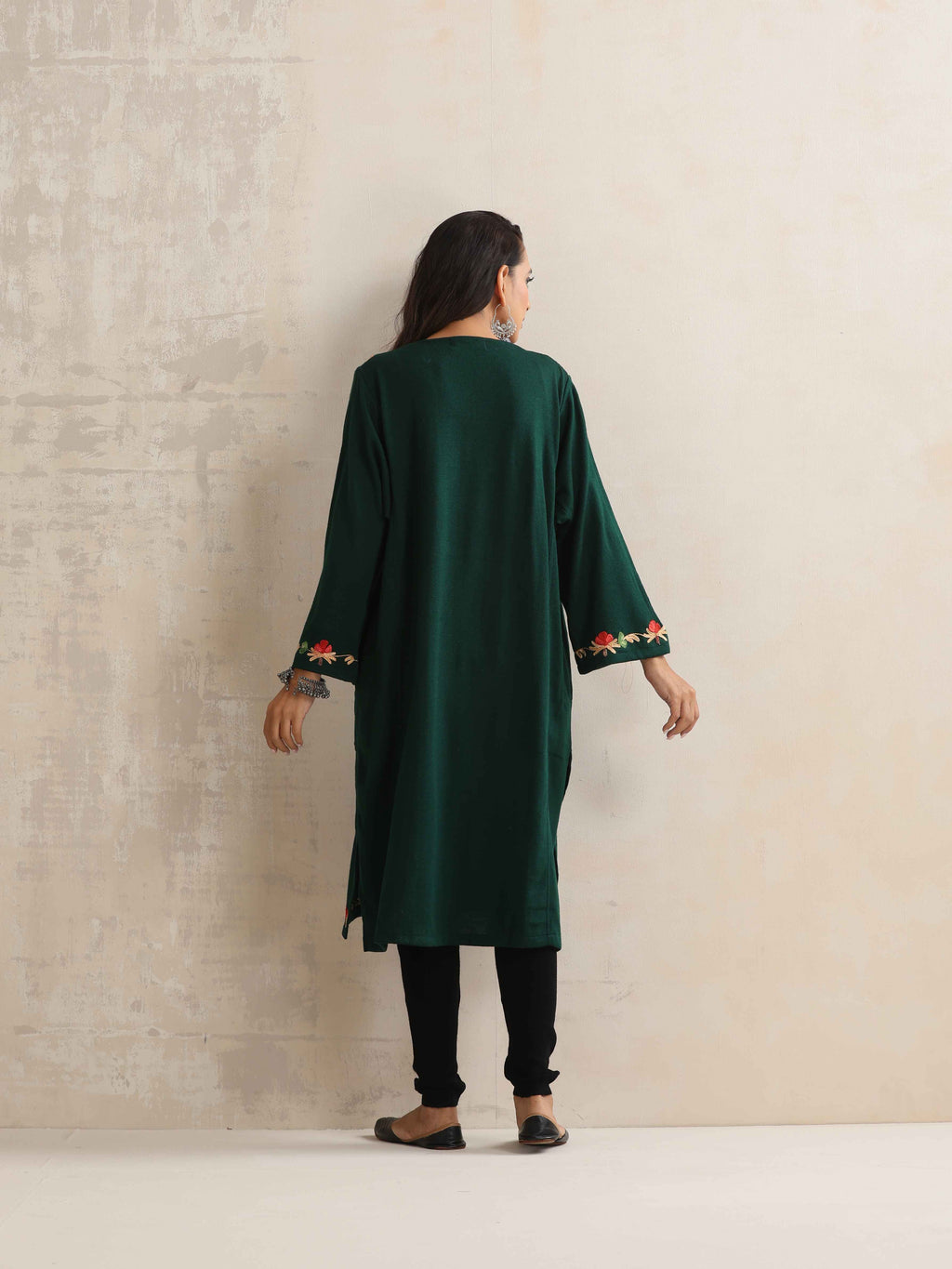 trueBrowns Green Kashmiri Floral Embroidered Woollen Phiran Kurta | Grocsy