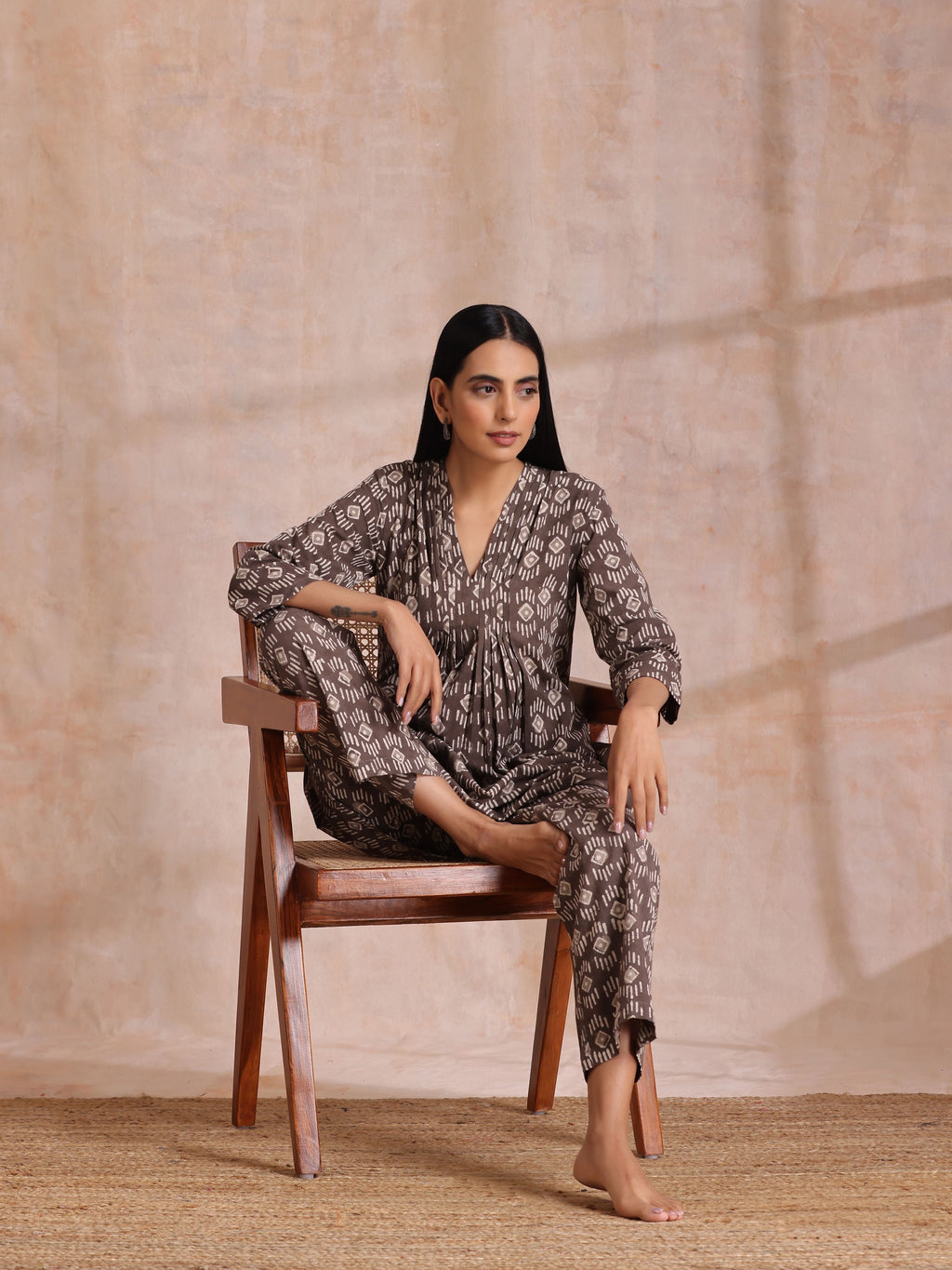 trueBrowns Clay Dabu Geometric Print Cotton Pleated Co-Ord Set | Grocsy