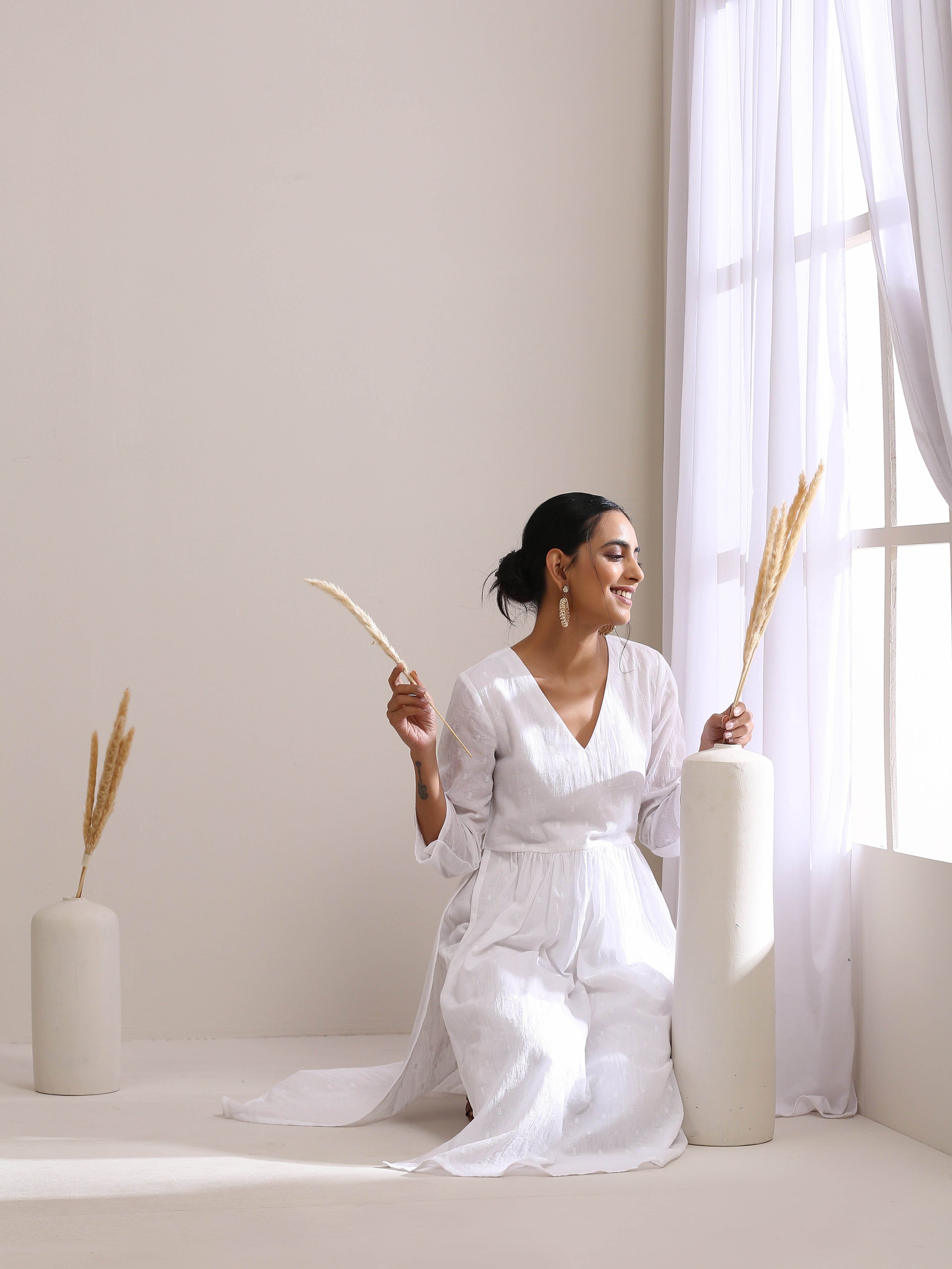 trueBrowns White Dobby High Slit Gathered Kurta Set | Grocsy