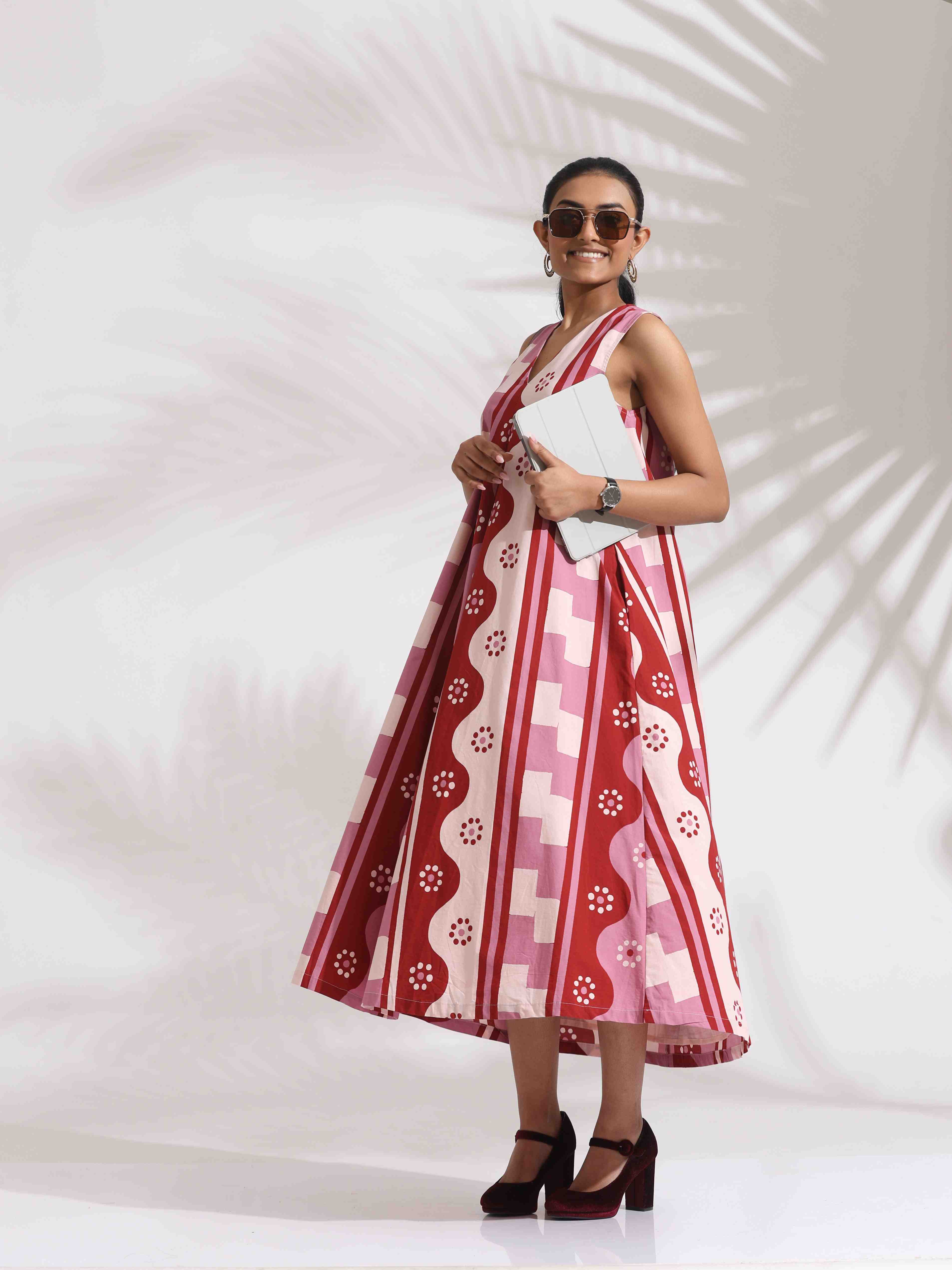 trueBrowns Pink Cotton Abstract Print Dress | Grocsy