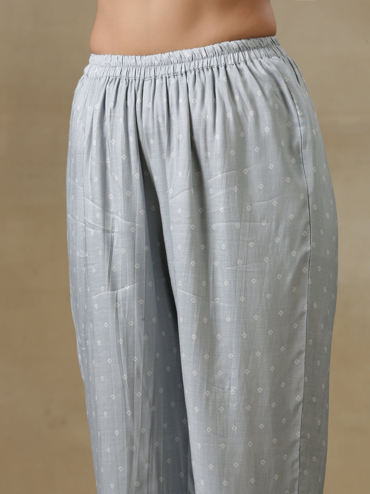 trueBrowns Grey Bandhani Printed Silk Front Open Short Co-Ord Set | Grocsy