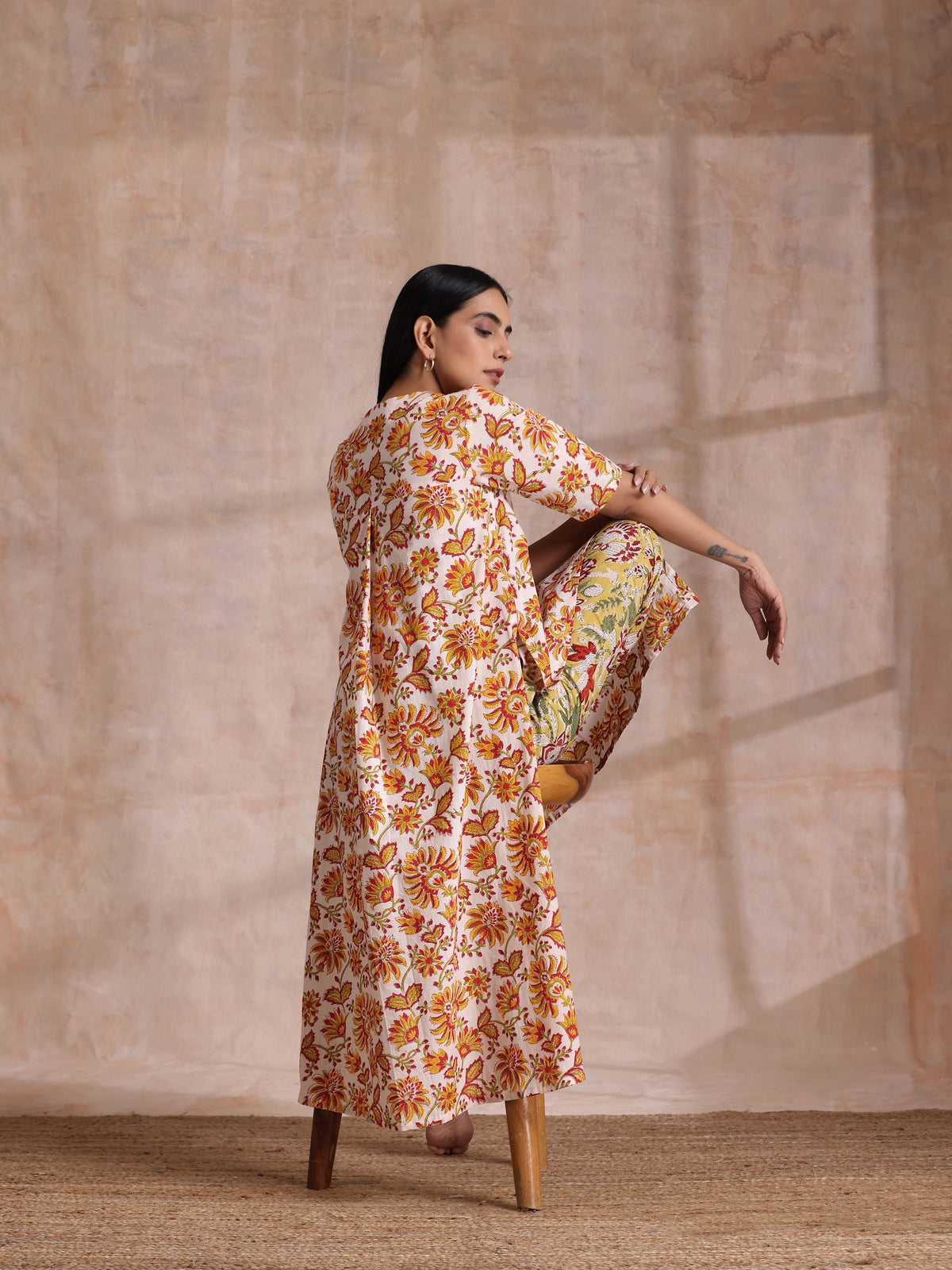 trueBrowns Red Overall Floral On White Cotton Block Print Kurta Pant Set | Grocsy