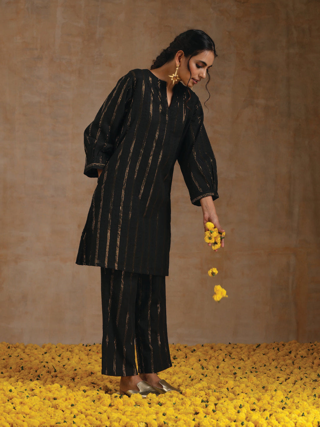 trueBrowns Black Gold Cotton Relaxed Co-Ord Set | Grocsy