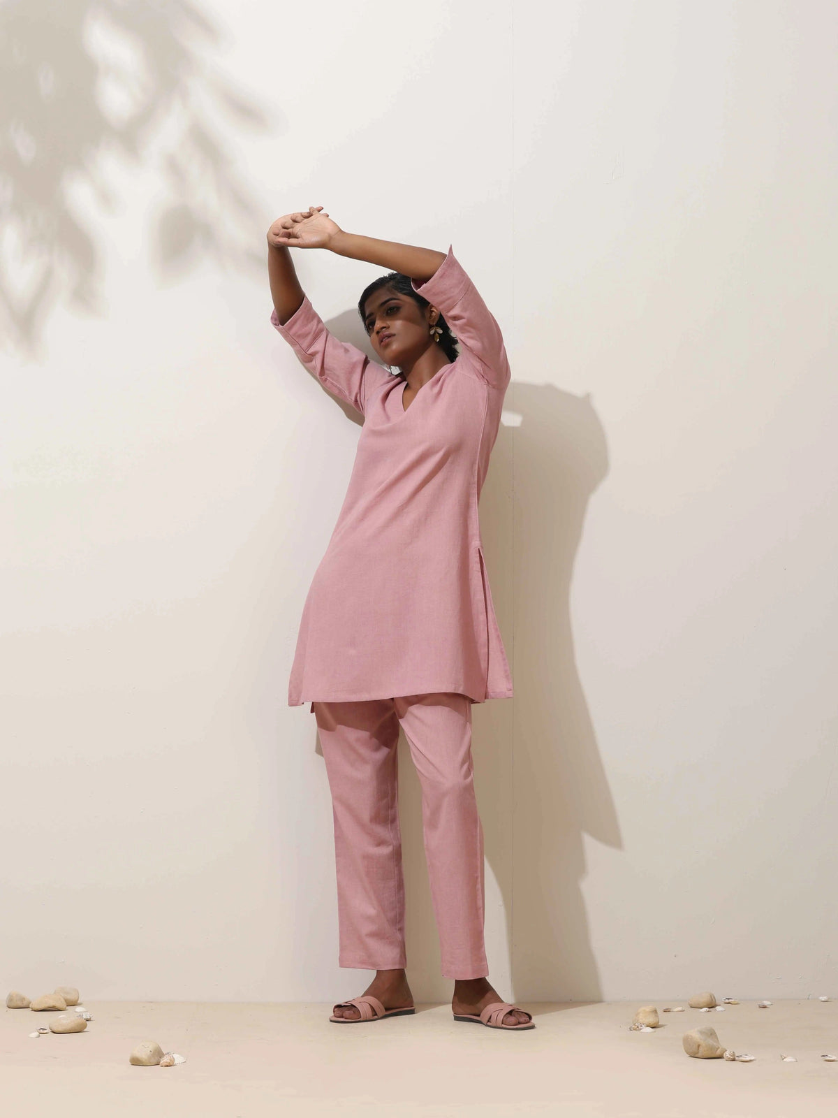 trueBrowns Pink Cotton Linen Kurta Co-Ord Set | Grocsy