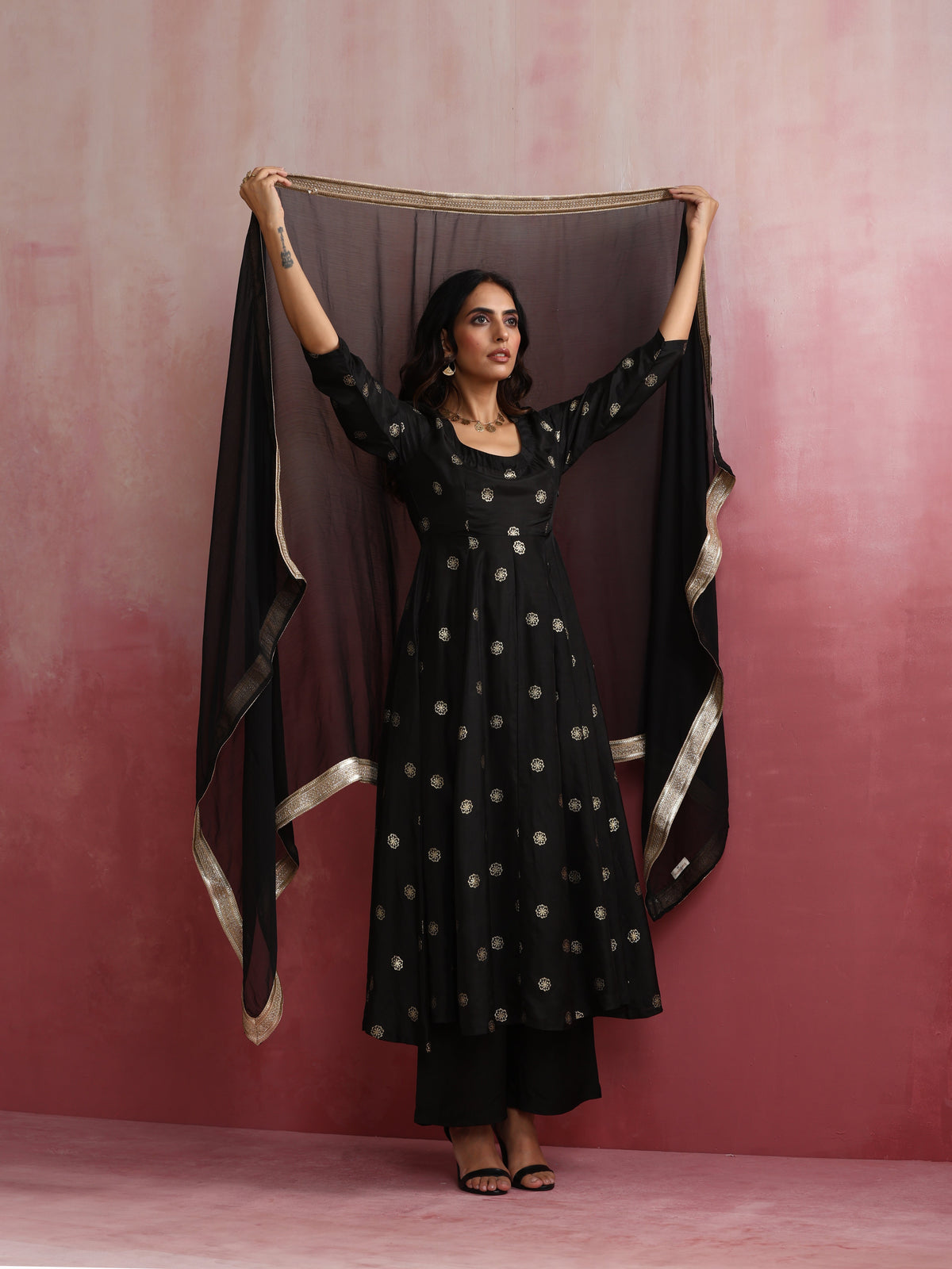 trueBrowns Black Viscose Silk Kurta Set | Grocsy