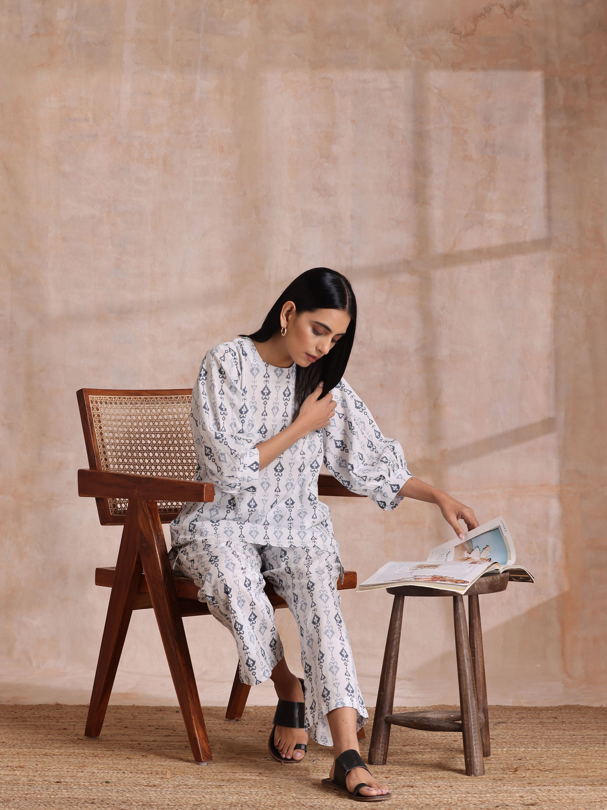 trueBrowns Grey On White Ikat Print Cotton Baggy Sleeve Co-Ord Set | Grocsy