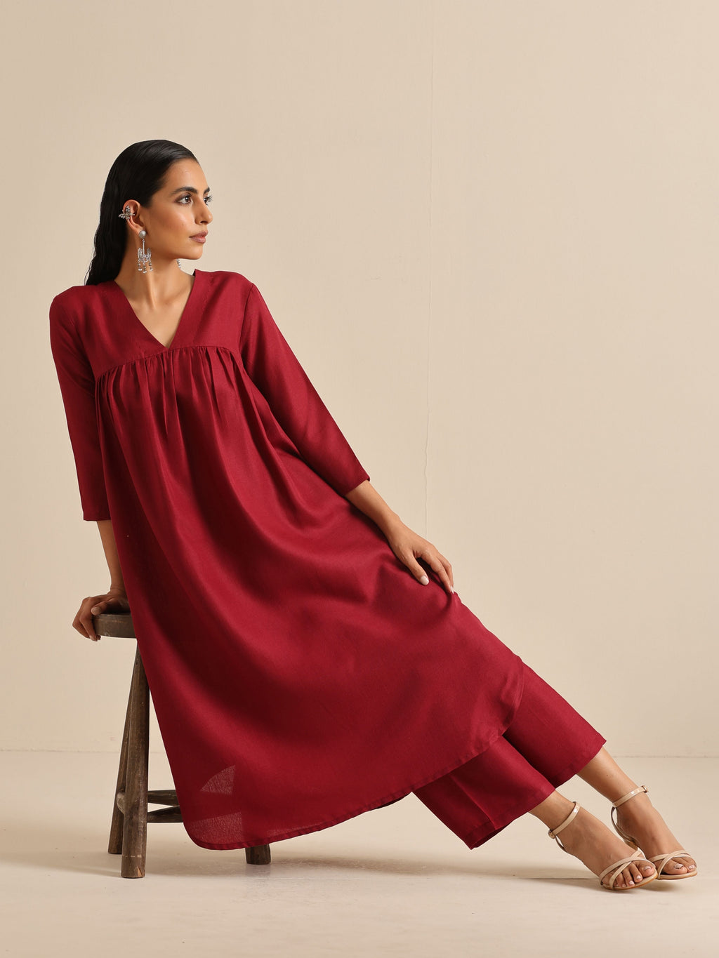trueBrowns Maroon Slub Gathered Kurta Pant Set | Grocsy