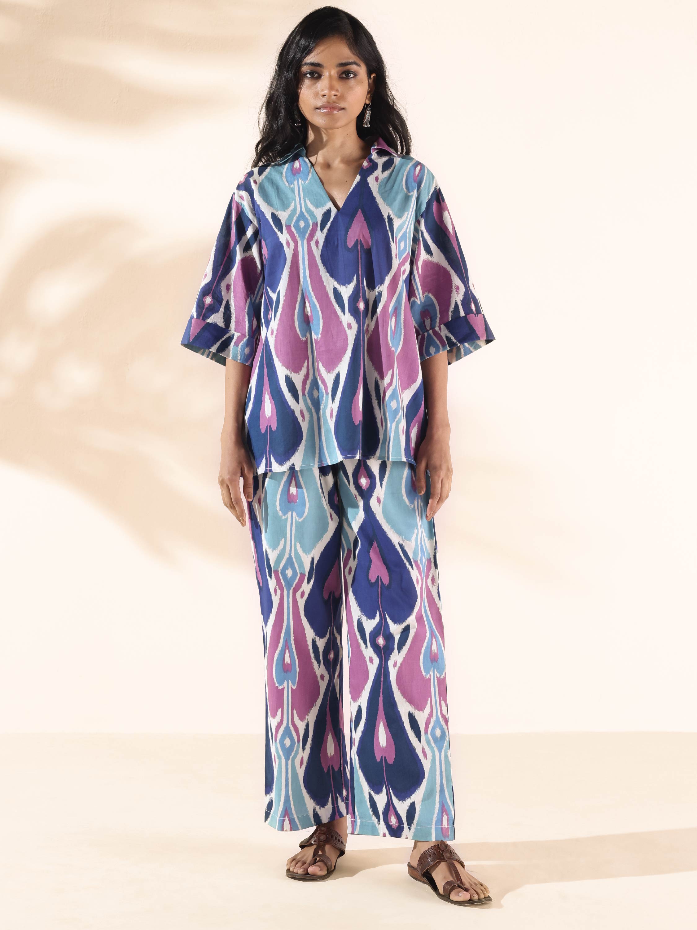 trueBrowns Blue Cotton Ikat V-neck Co-ord Set | Grocsy