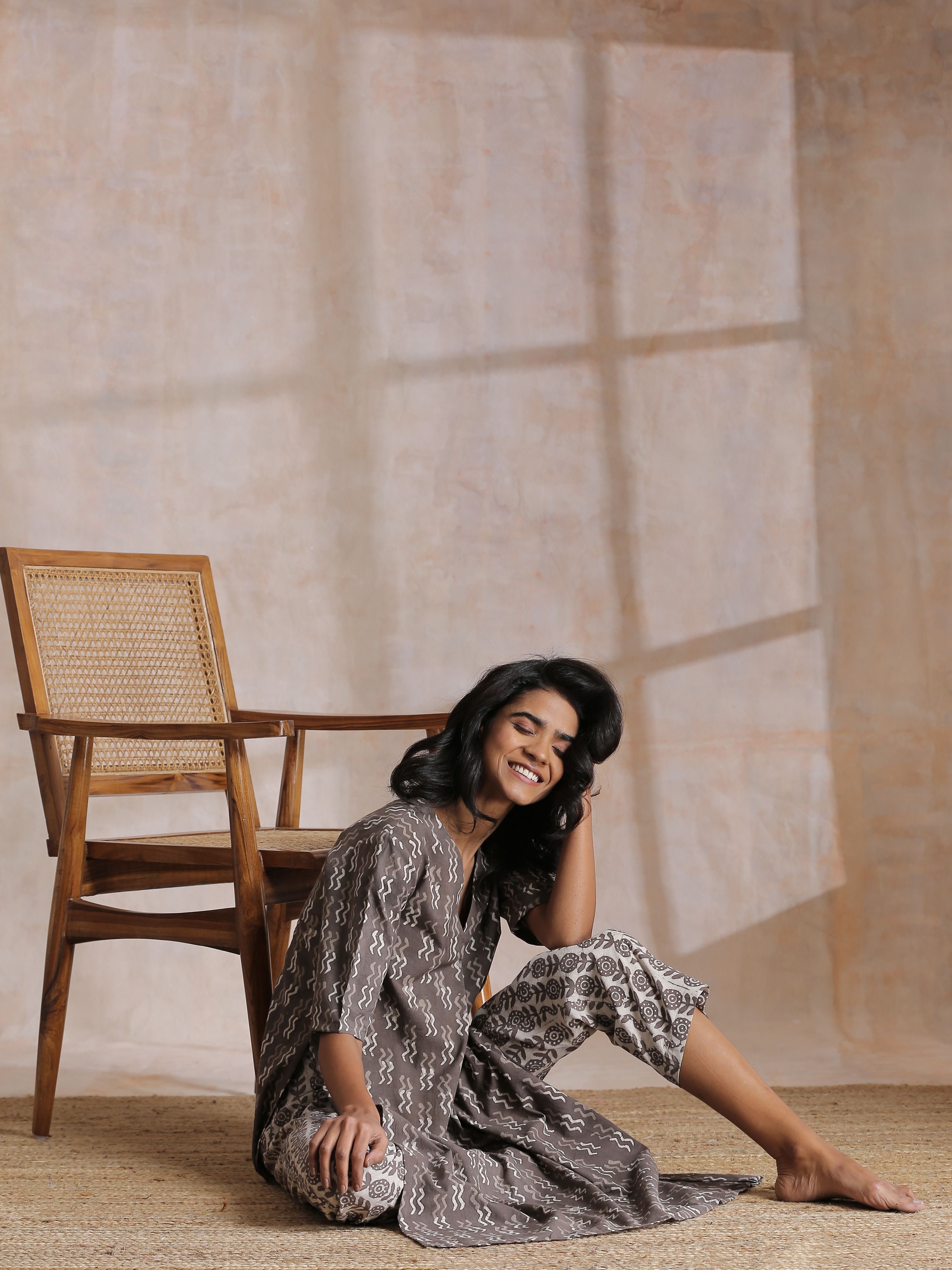 trueBrowns Clay Dabu Zig-Zag Motifs Print Cotton Kurta Pant Set | Grocsy