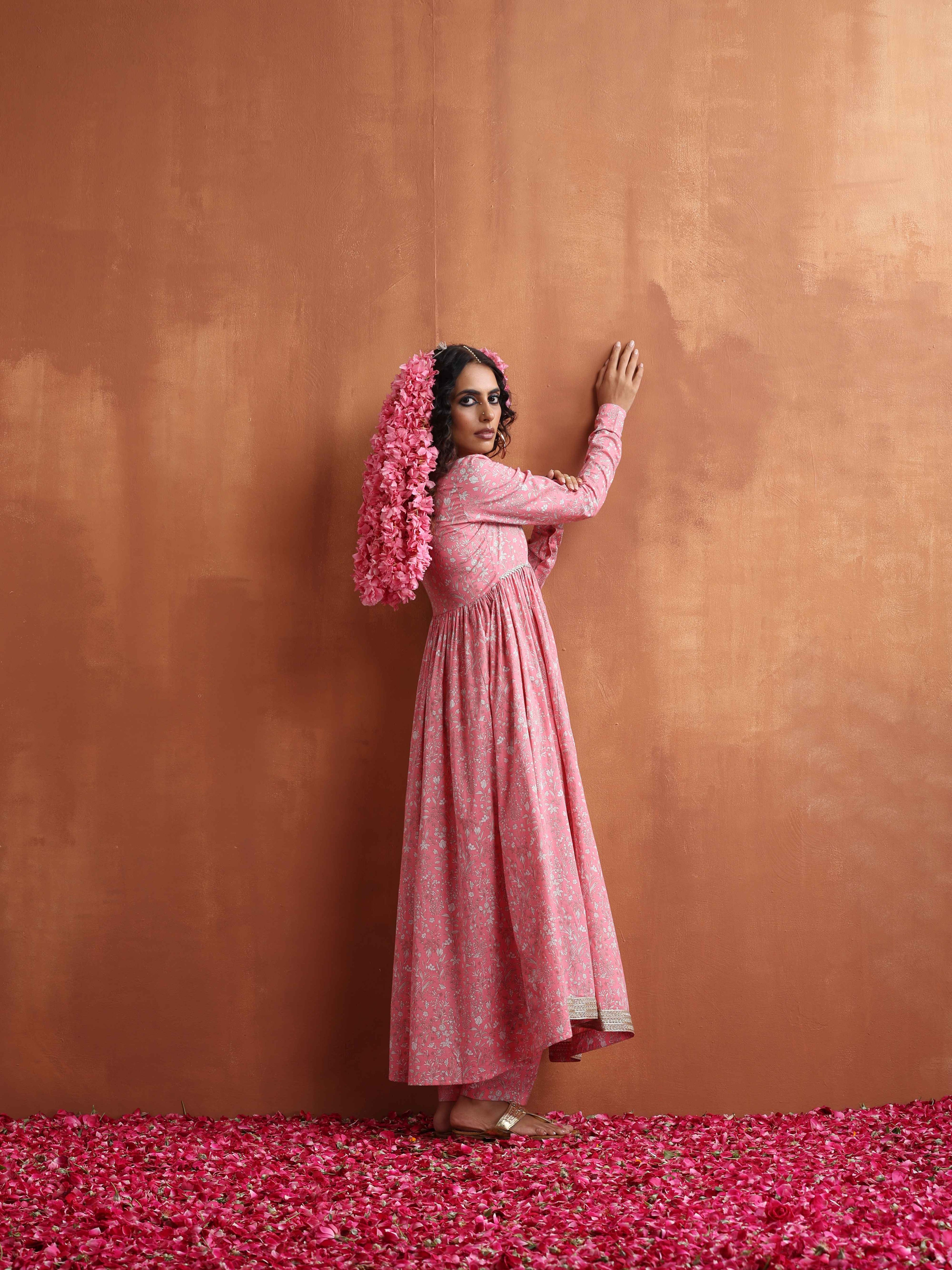 trueBrowns Pink Print Flared Anarkali Kurta Set | Grocsy