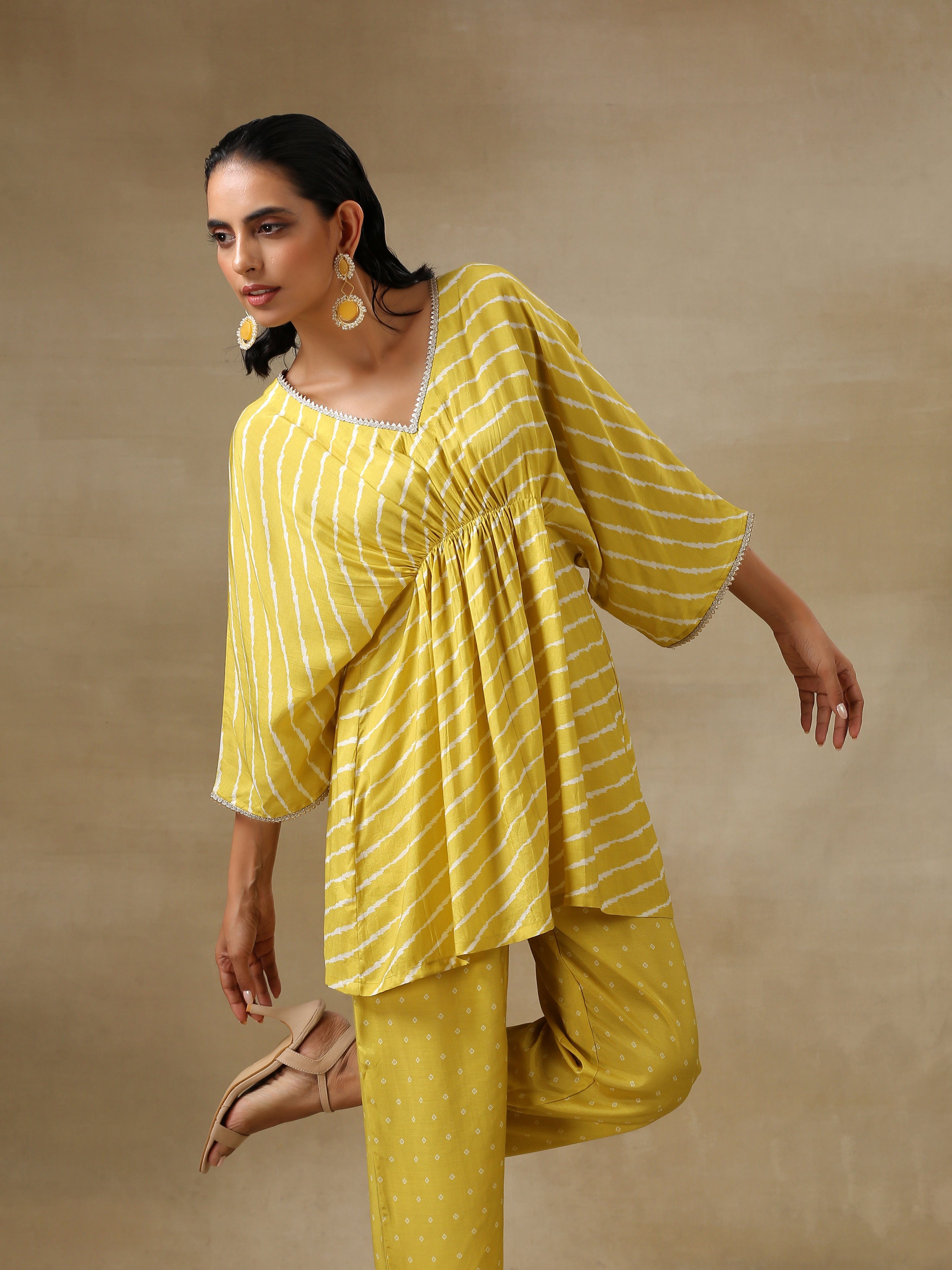 trueBrowns Lime Green Bandhani Printed Silk Drop Shoulder Co-Ord Set | Grocsy