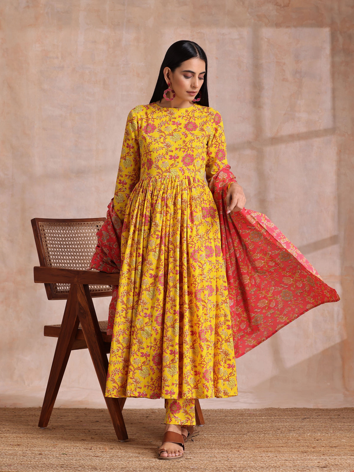 trueBrowns Sunshine Yellow Overall Floral Block Print Cotton Kurta Pant Dupatta Set | Grocsy