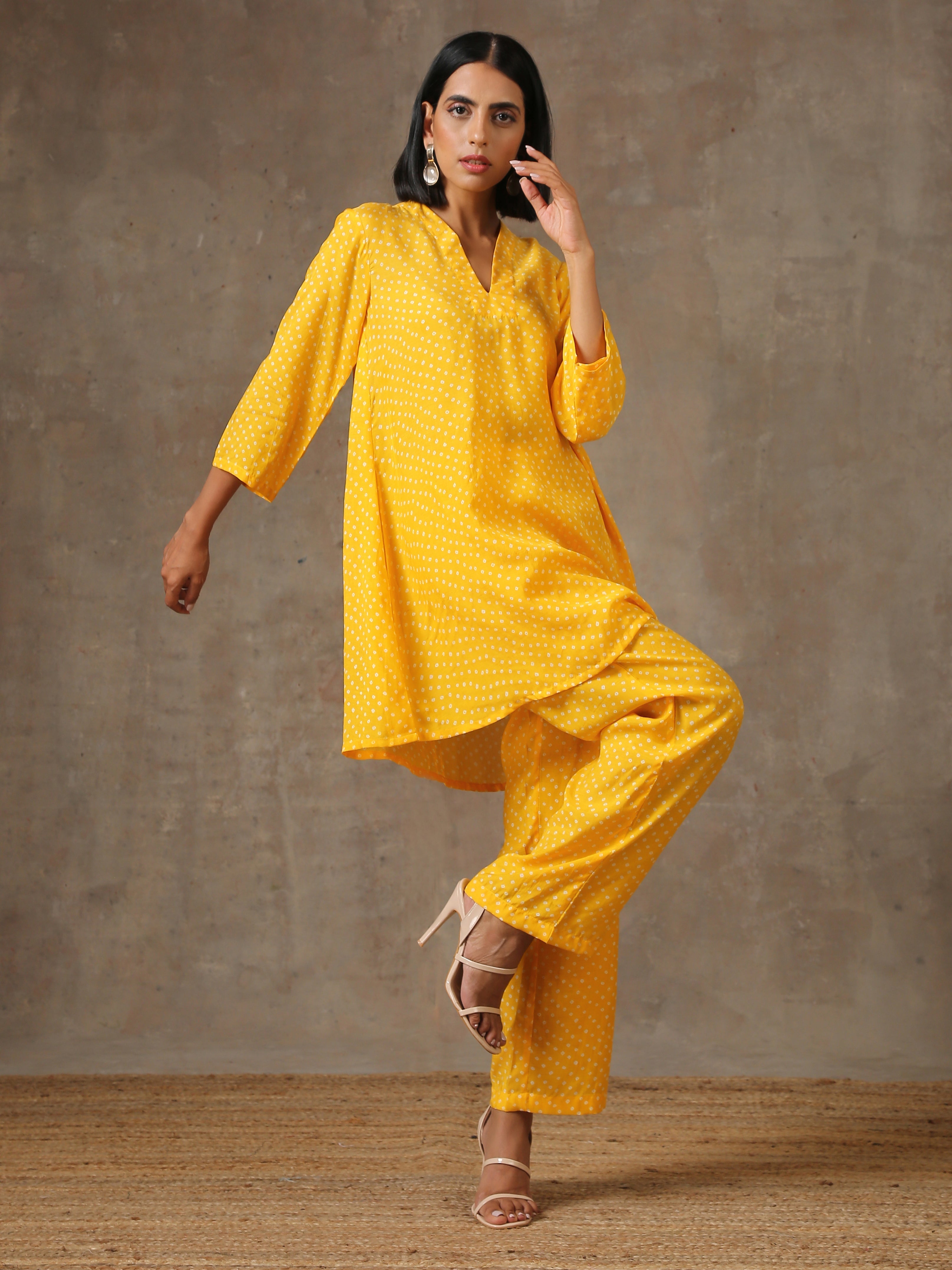 trueBrowns Yellow Bandhani Flare Printed Silk Co-Ord Set | Grocsy