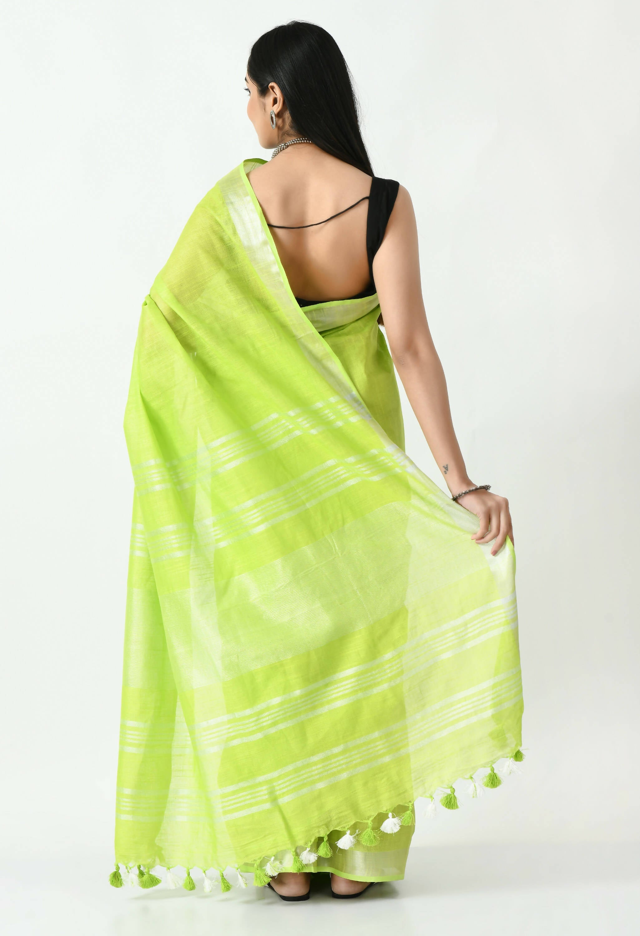 Mominos Fashion Moeza Parrot Green Bhagalpuri Handloom Silk Linen Saree with unstitched Blouse piece | Grocsy