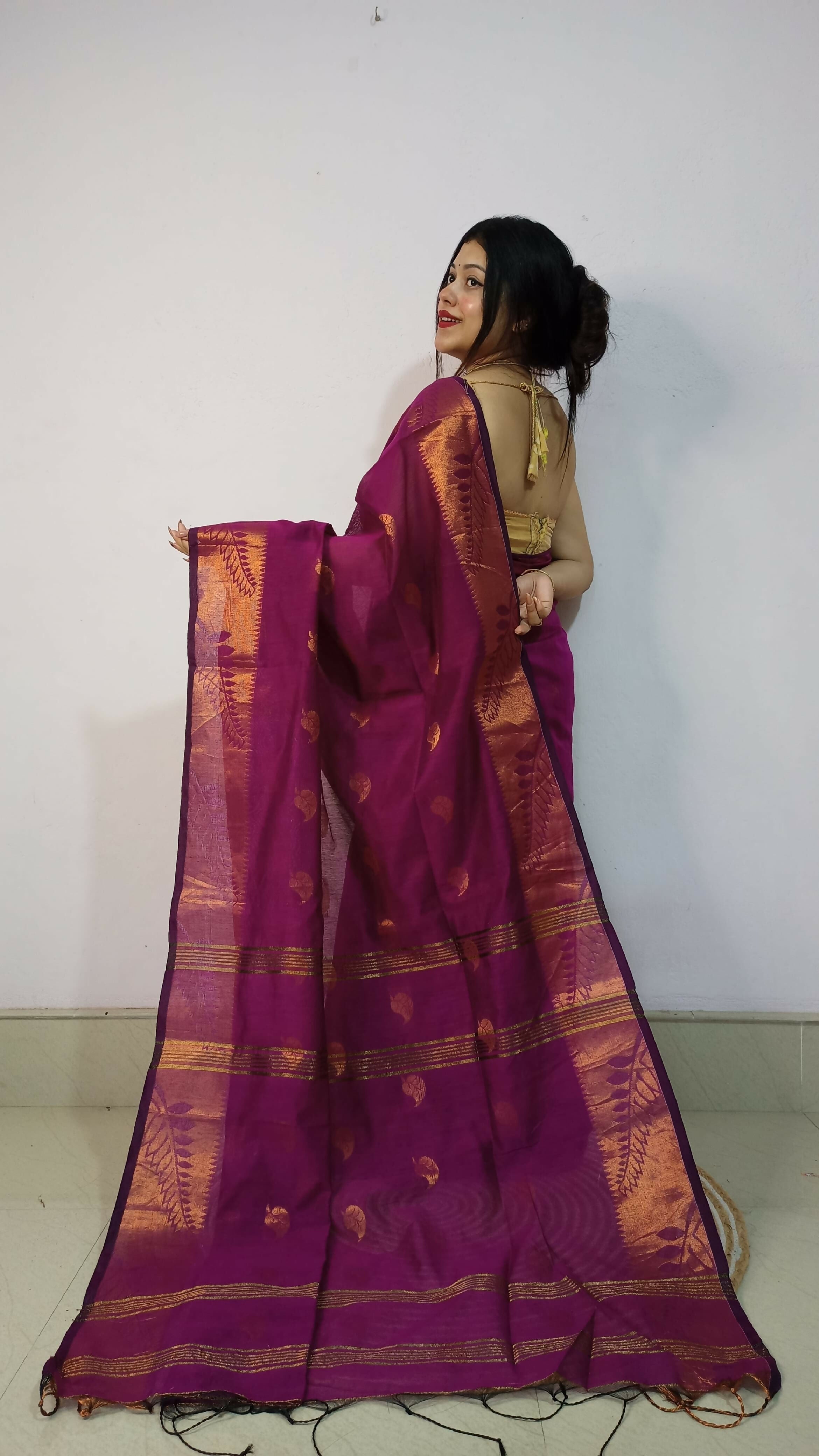 Exclusive Collection Beautiful Magenta Cotton Silk Woven Handloom Saree With Running Blouse Piece | Grocsy