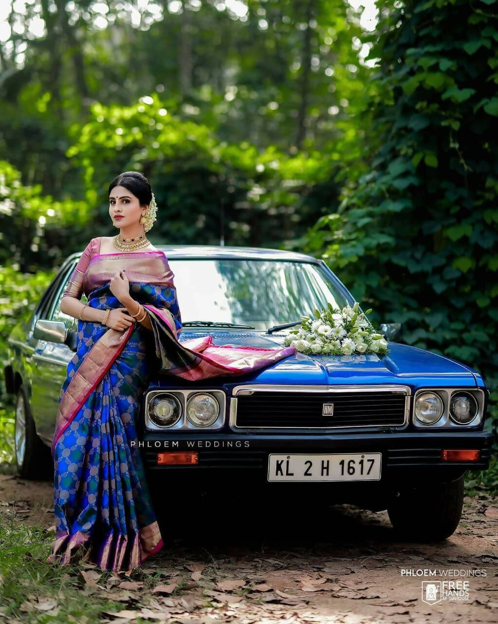 DEIANA'S Beautiful Designer Golden zari Soft Lichi Silk Saree - Royal Blue | Grocsy