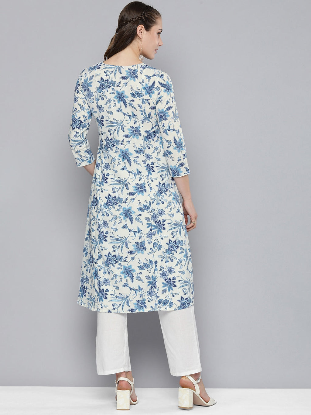 HERE&NOW Women Floral Printed Mandarin Collar Straight Kurta | Grocsy