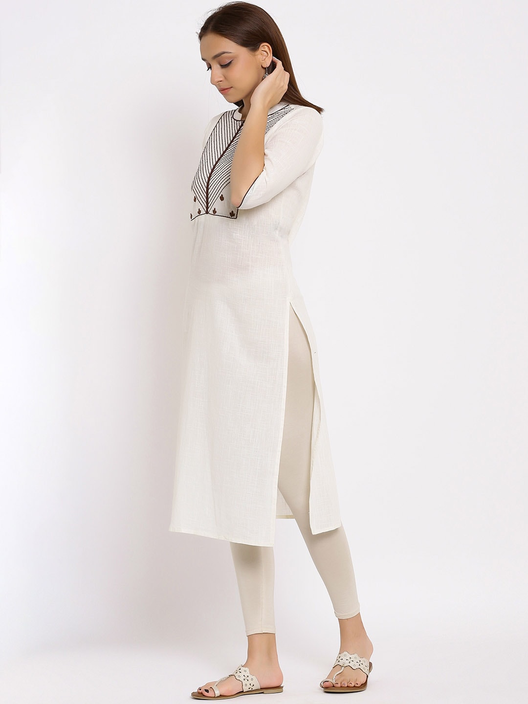 HERE&NOW White & Maroon Geometric Yoke Design Thread Work Straight Kurta | Grocsy