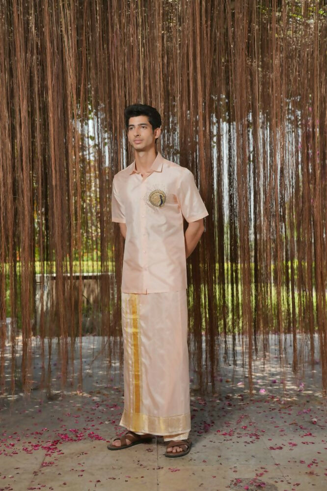 Light Pink Kanjivaram Machien Embroidered Pattu Set by Hilo Design | Grocsy