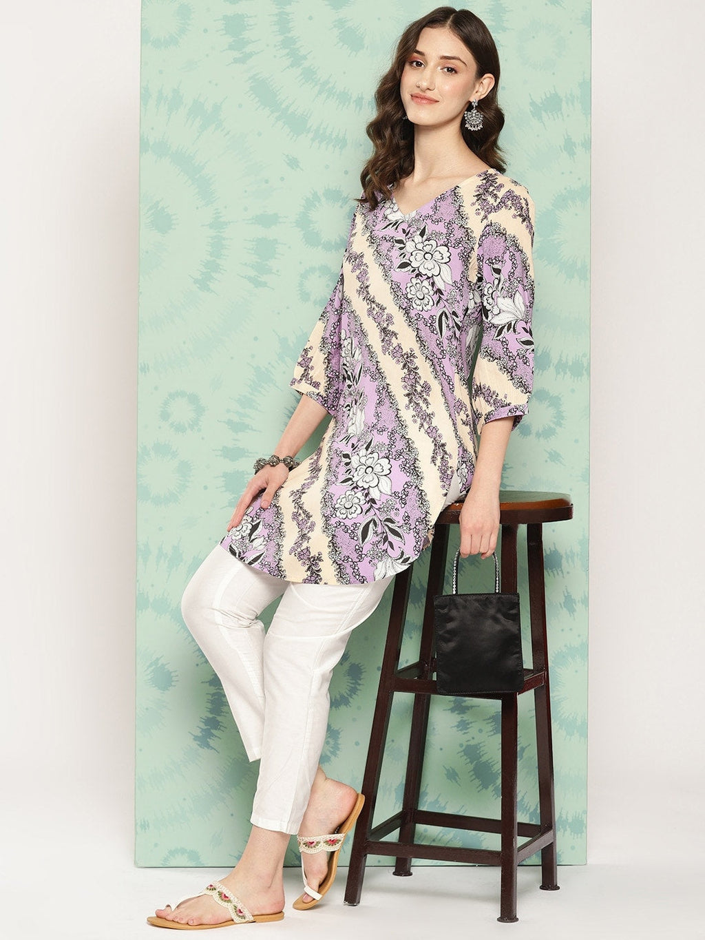 Sangria Floral Printed Curved Hem Kurta | Grocsy