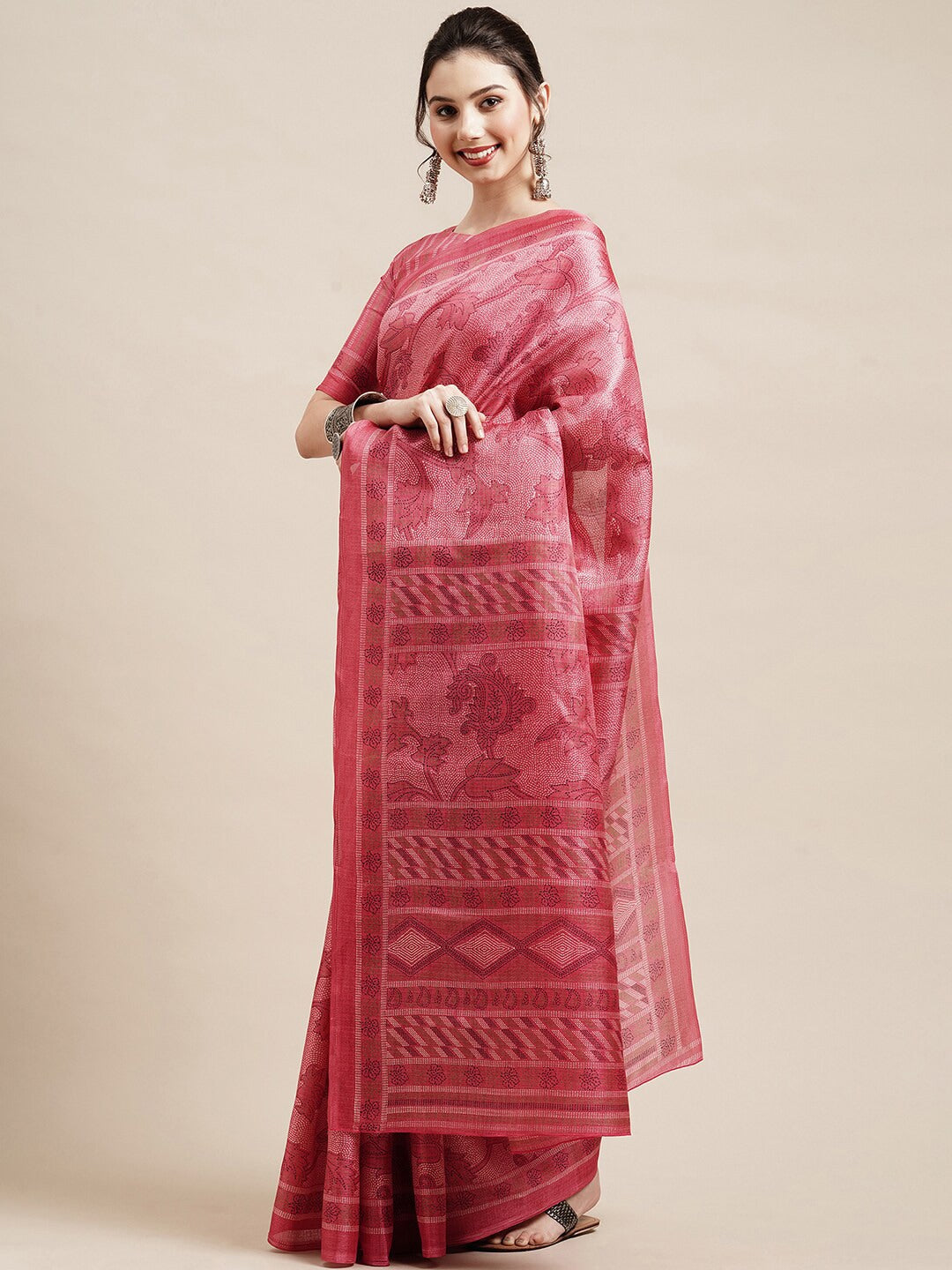 Saree Mall Peach-Coloured & White Floral Art Silk Sarees | Grocsy
