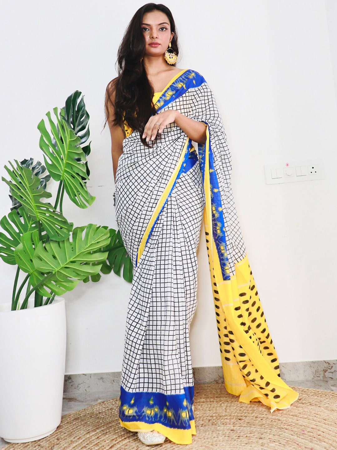 Saree Mall Checked Pure Cotton Bagh Sarees | Grocsy