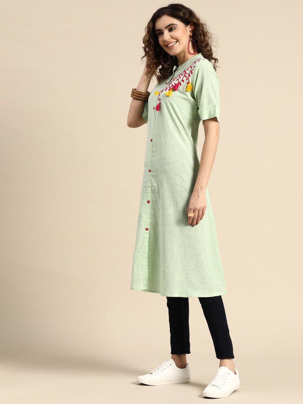 Sangria Women Floral Embroidered Pure Cotton Kurta | Grocsy