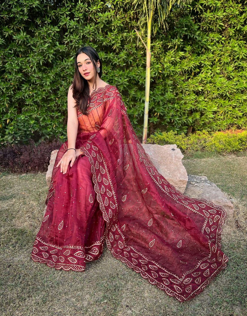 Vamsee Aaisa Maroon Organza Saree | Grocsy