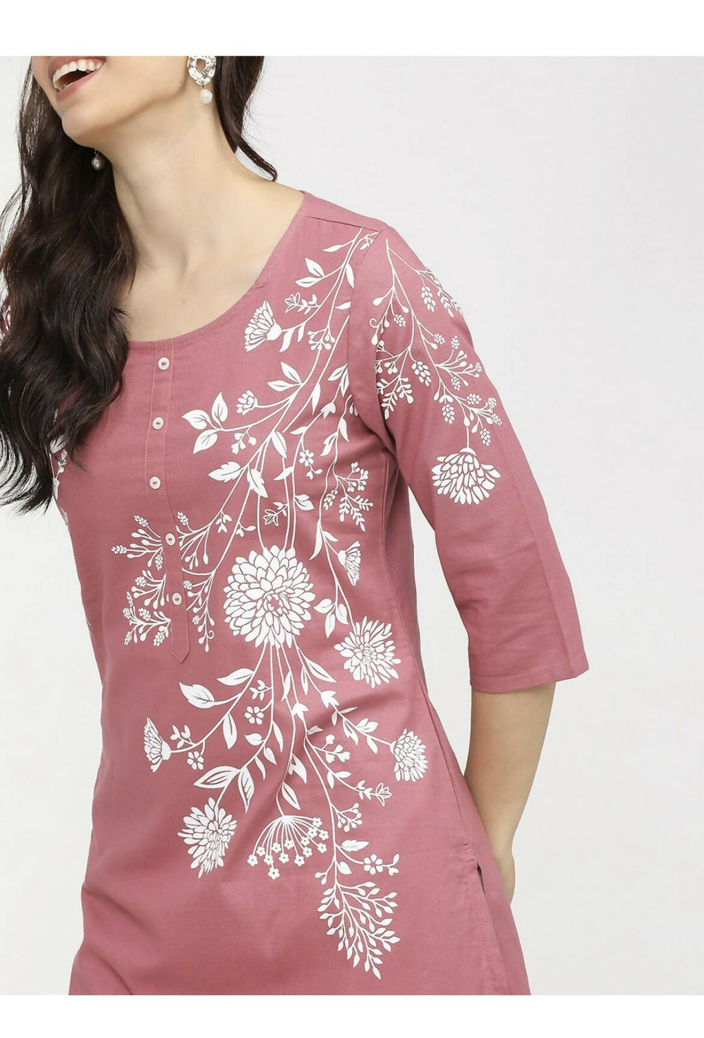 Cheera Embellished Daily Wear Cotton Blend Kurta - Peach | Grocsy