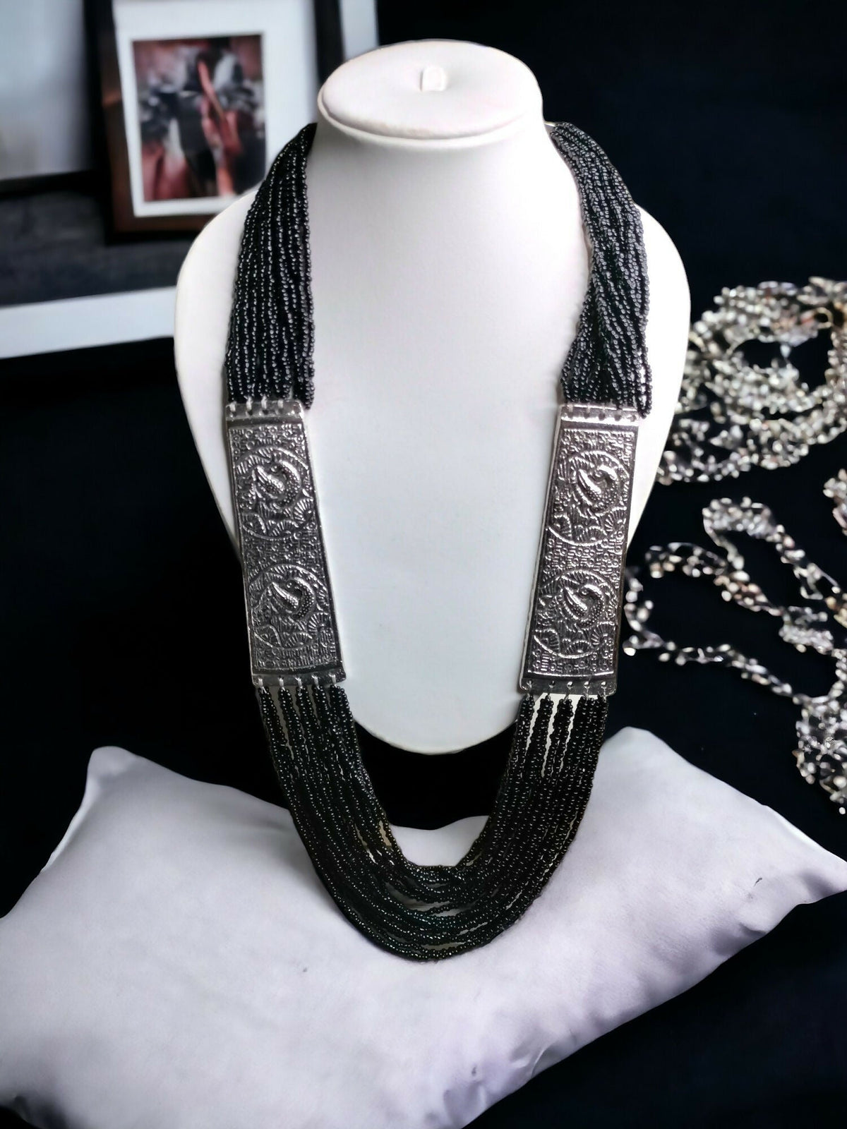 Inhanns Saree Shobha Statement Necklace - Black | Grocsy
