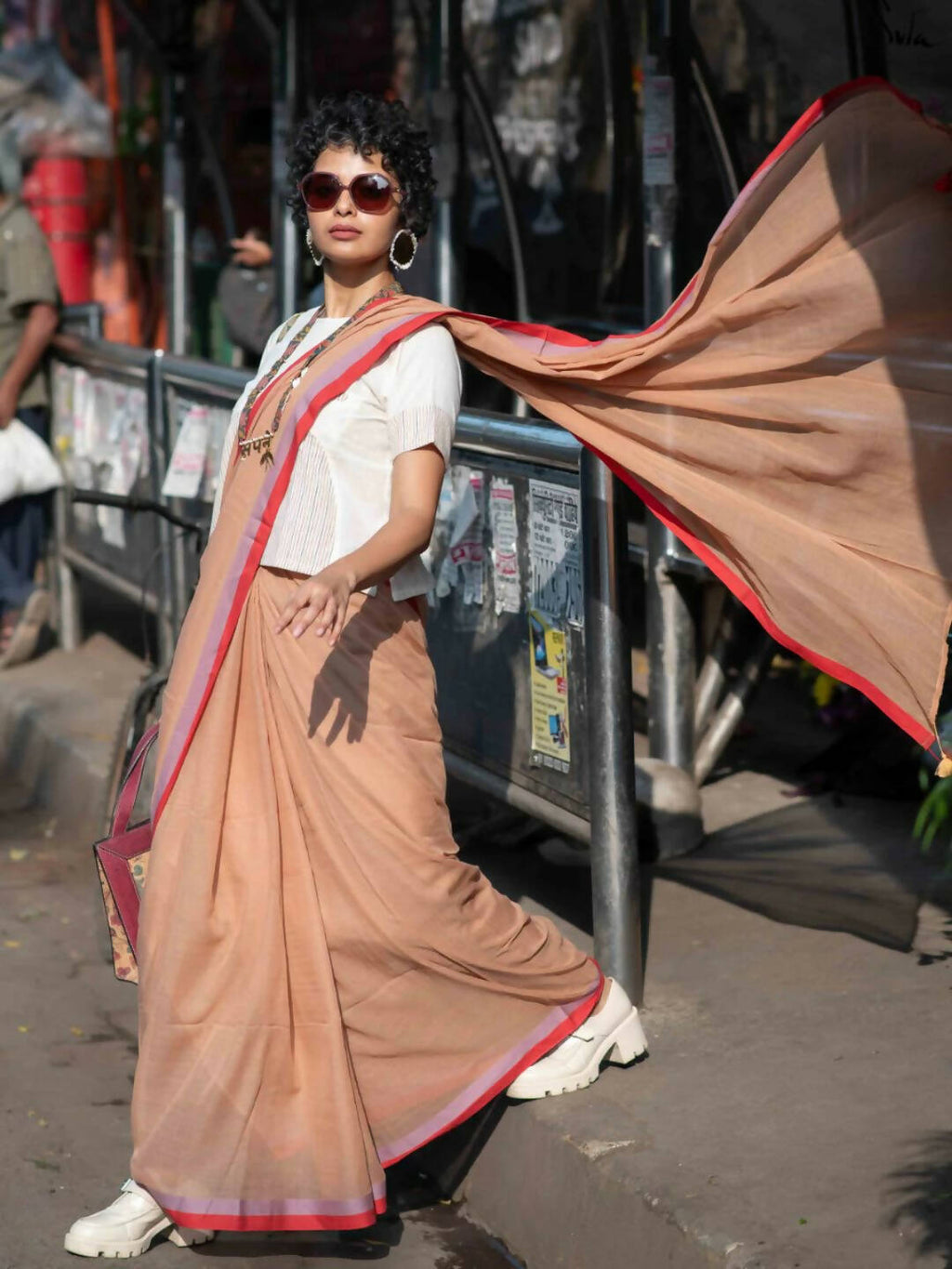 Suta Beige Solid Mul Cotton Saree | Grocsy