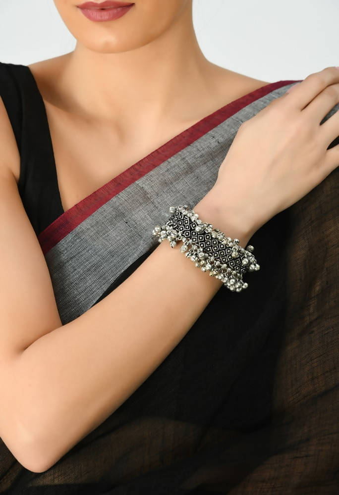 Mominos Fashion Kamal Johar Ghungroo Handcraft Bracelet | Grocsy