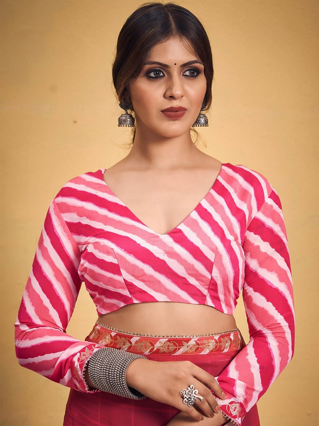 Saree Mall Checked Gotta Patti Pure Georgette Sarees | Grocsy