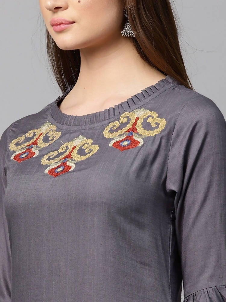 Yufta Women Grey & Maroon Solid Kurta with Trouser | Grocsy